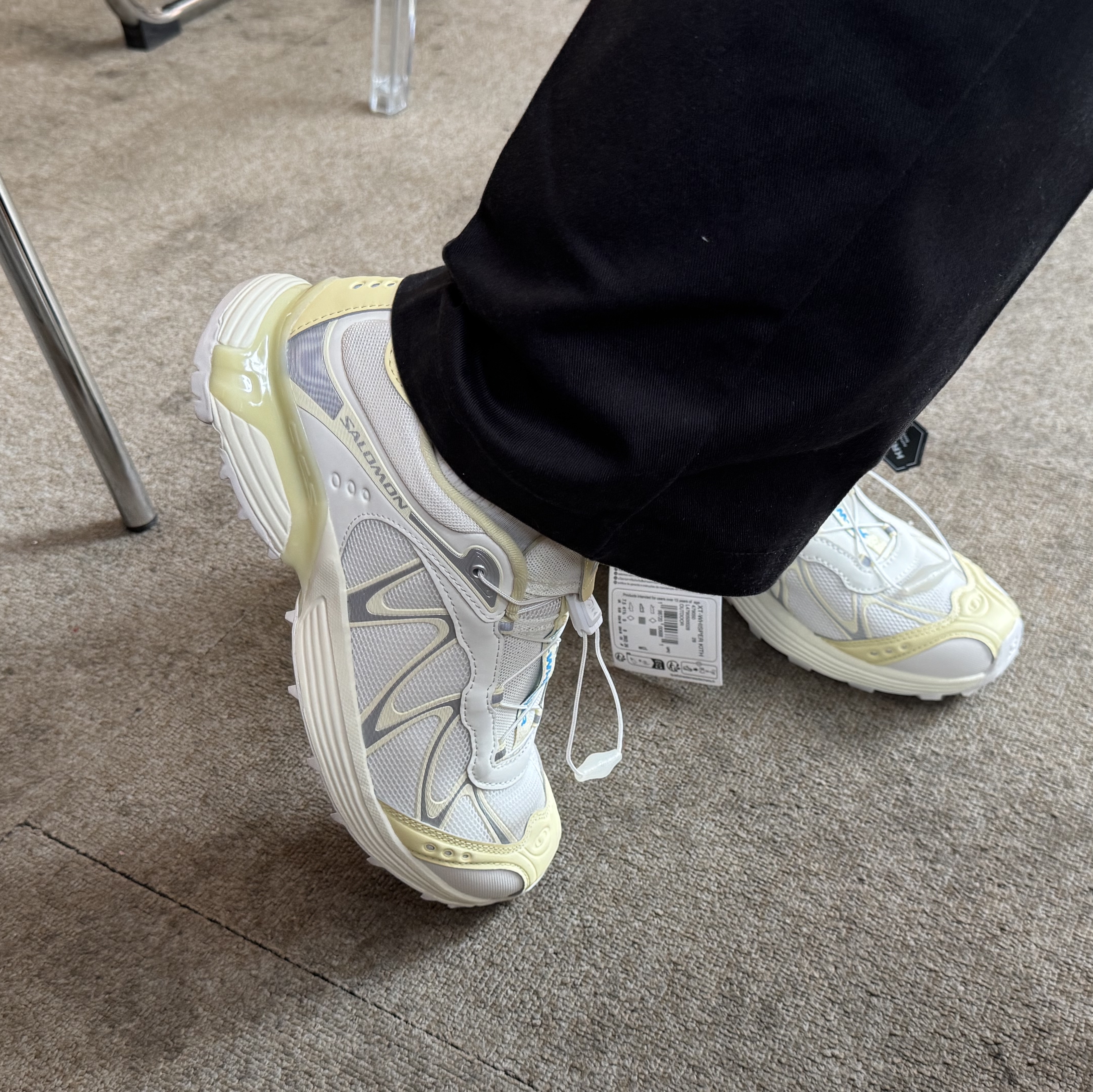 Salomon x Kith XT-Whisper Vanilla Transparent Yellow 착용 스타일