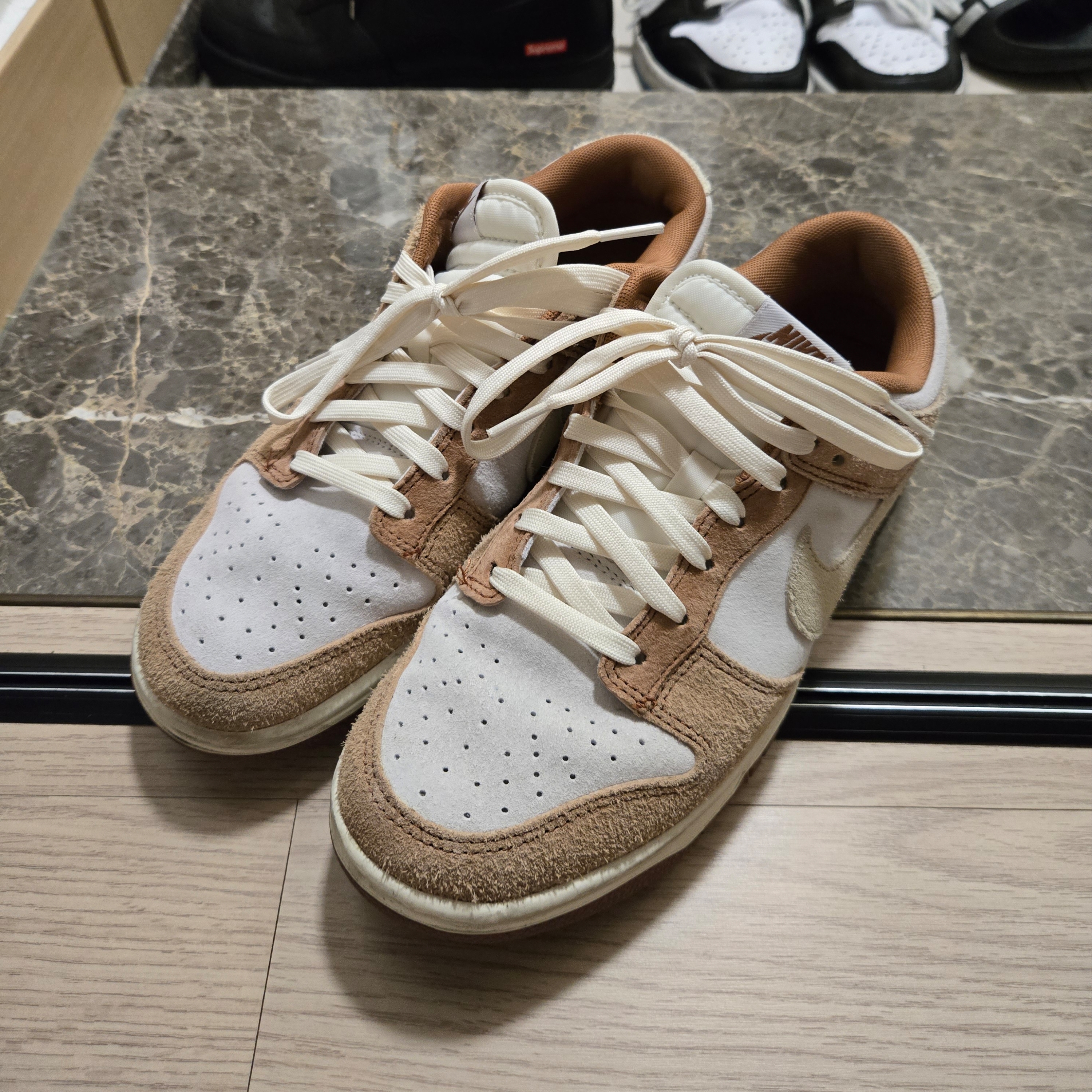 Nike Dunk Low Pro Premium Medium Curry 착용 스타일