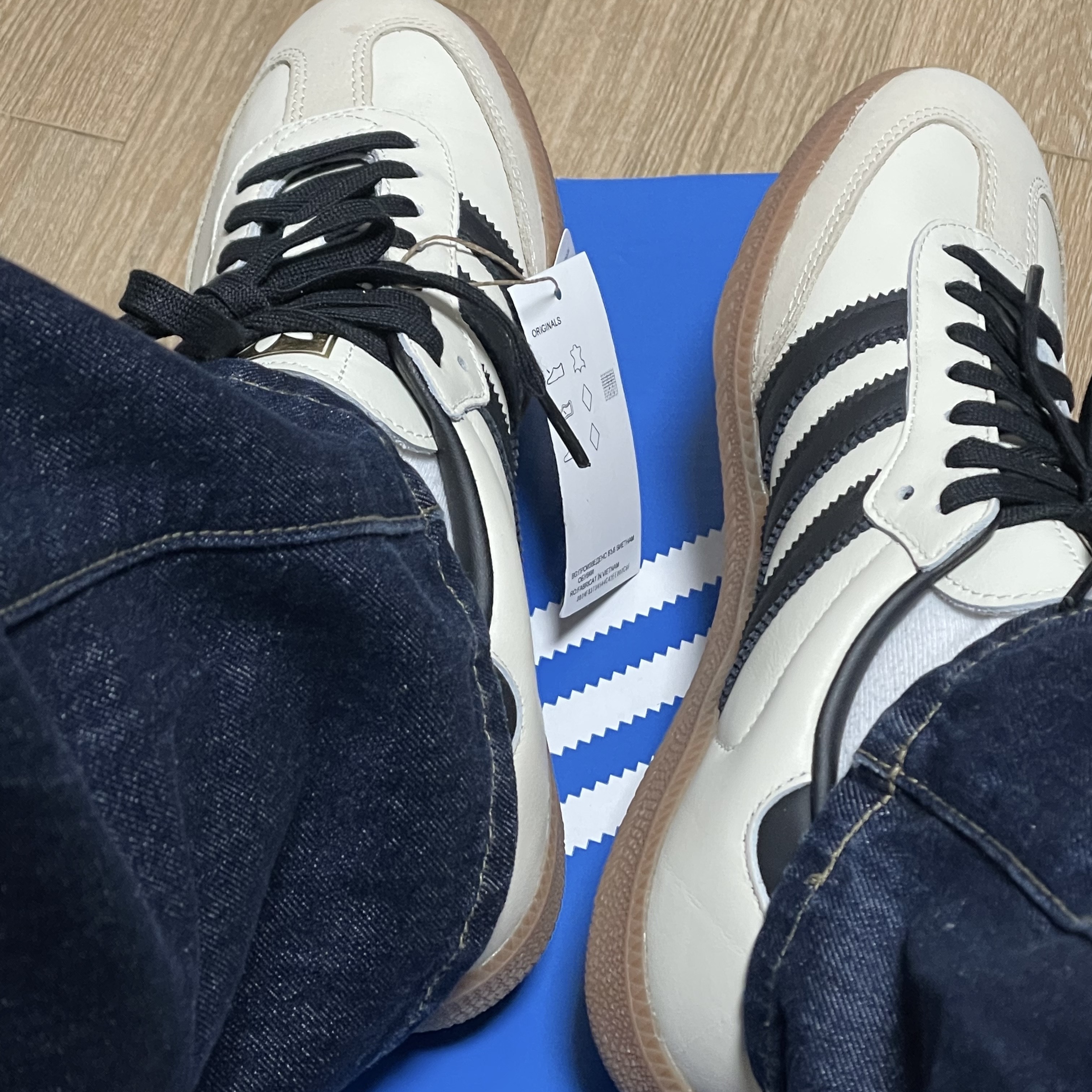 (W) Adidas Samba OG Cream White Core Black 착용 스타일