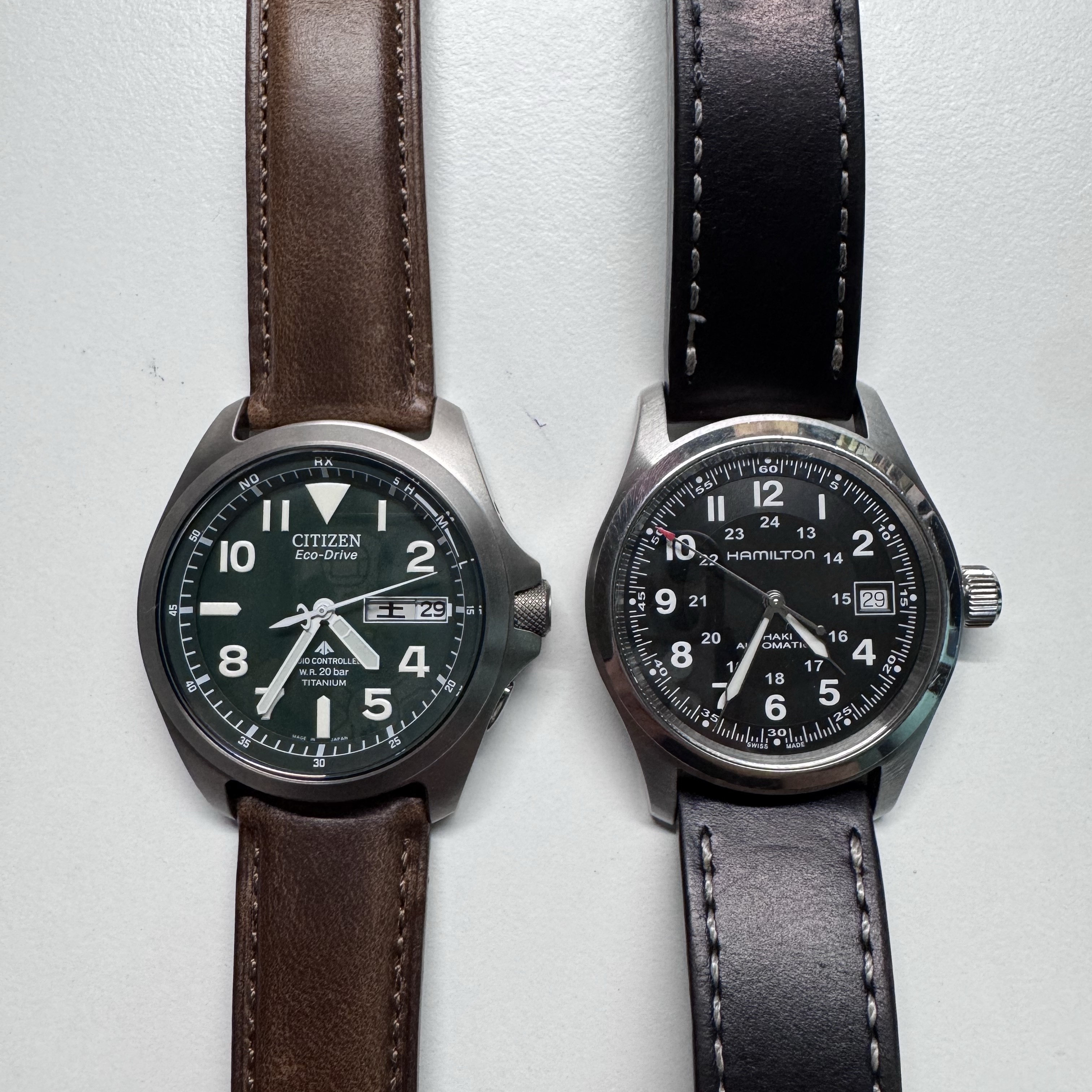 Citizen Promaster Land Eco-Drive 39mm Super Titanum Green Silver, Hamilton Khaki Field Mechanical 38mm Stainless Steel Black 착용 스타일