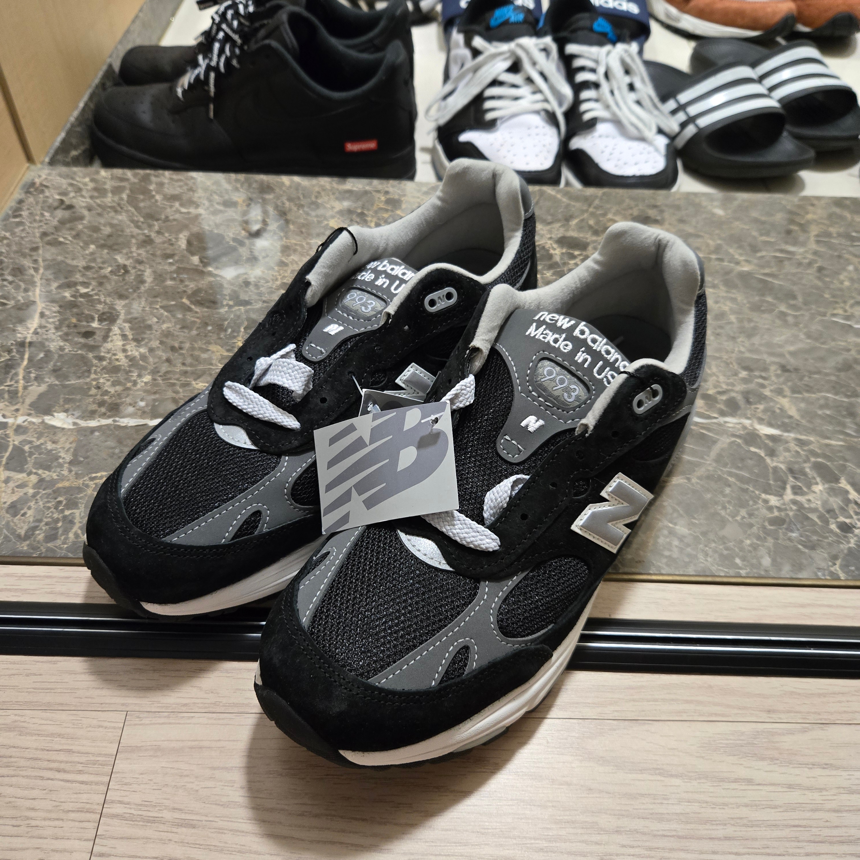 New Balance 993 Made in USA Black - D Standard 착용 스타일