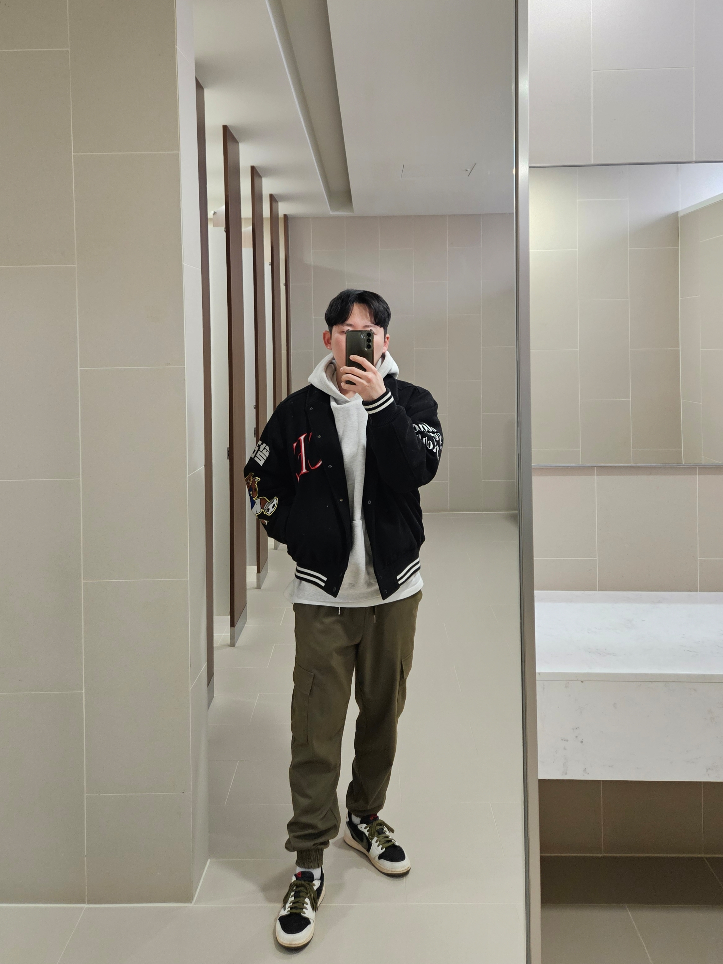 Palace Korea Varsity Jacket Black - 24SS, Palace Korea Hoodie Grey - 24SS 착용 스타일