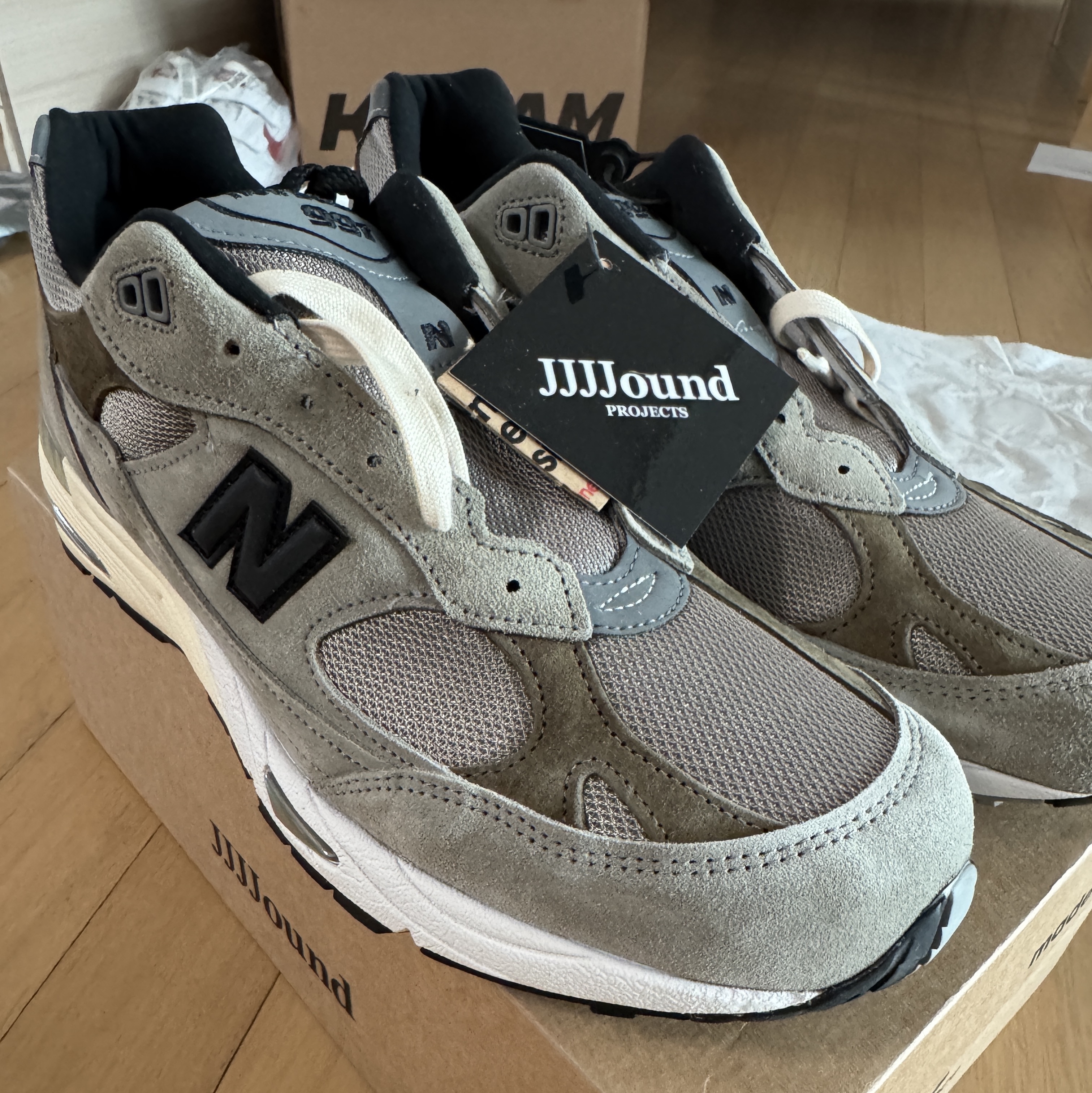 뉴발란스 x JJJ자운드 991 메이드 인 UK 그레이 착용 스타일 - 2