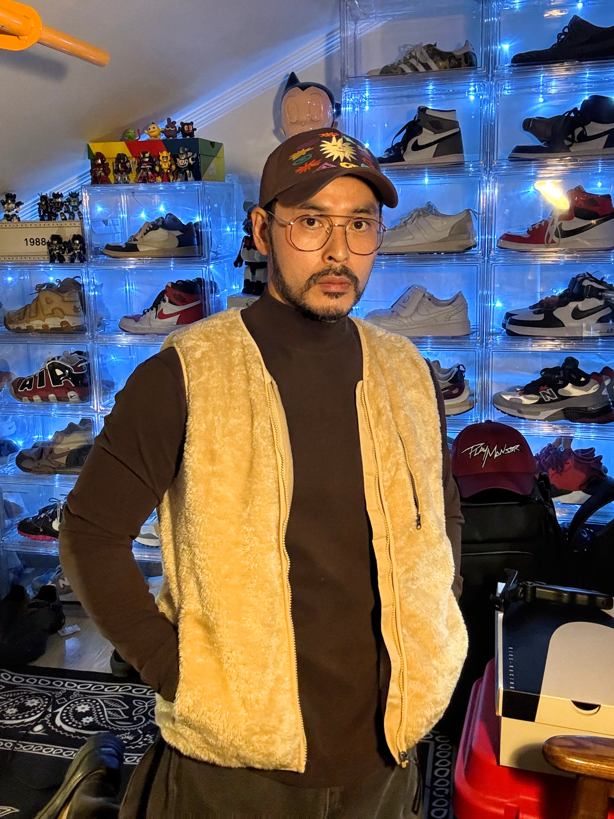 Jordan 1 x Travis Scott x Fragment Retro Low OG SP Military Blue, Nike x Peaceminusone Kwondo1 White 착용 스타일 - 1