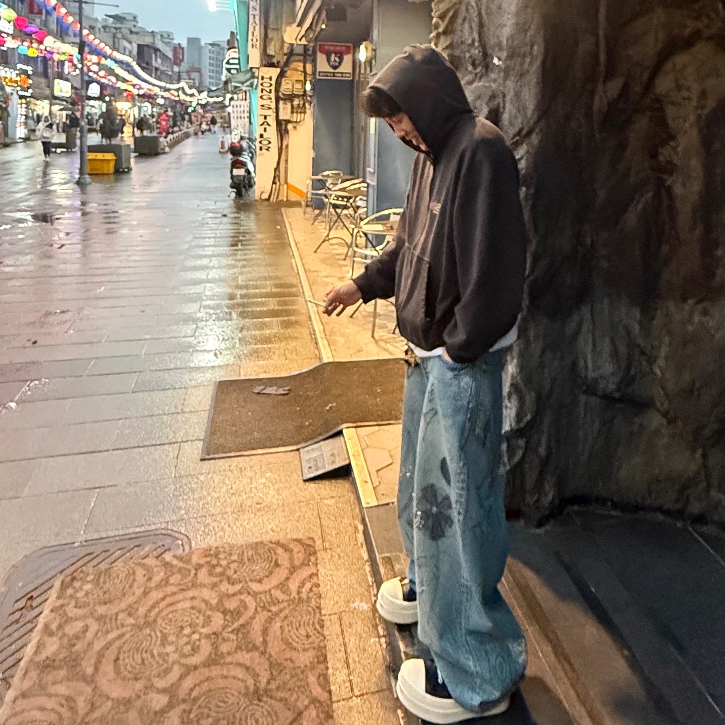 Rick Owens Luxor Mega Bumper Sneakers Black Milk, Balenciaga Ebay Zip-Up Hoodie Regular Fit Black 착용 스타일