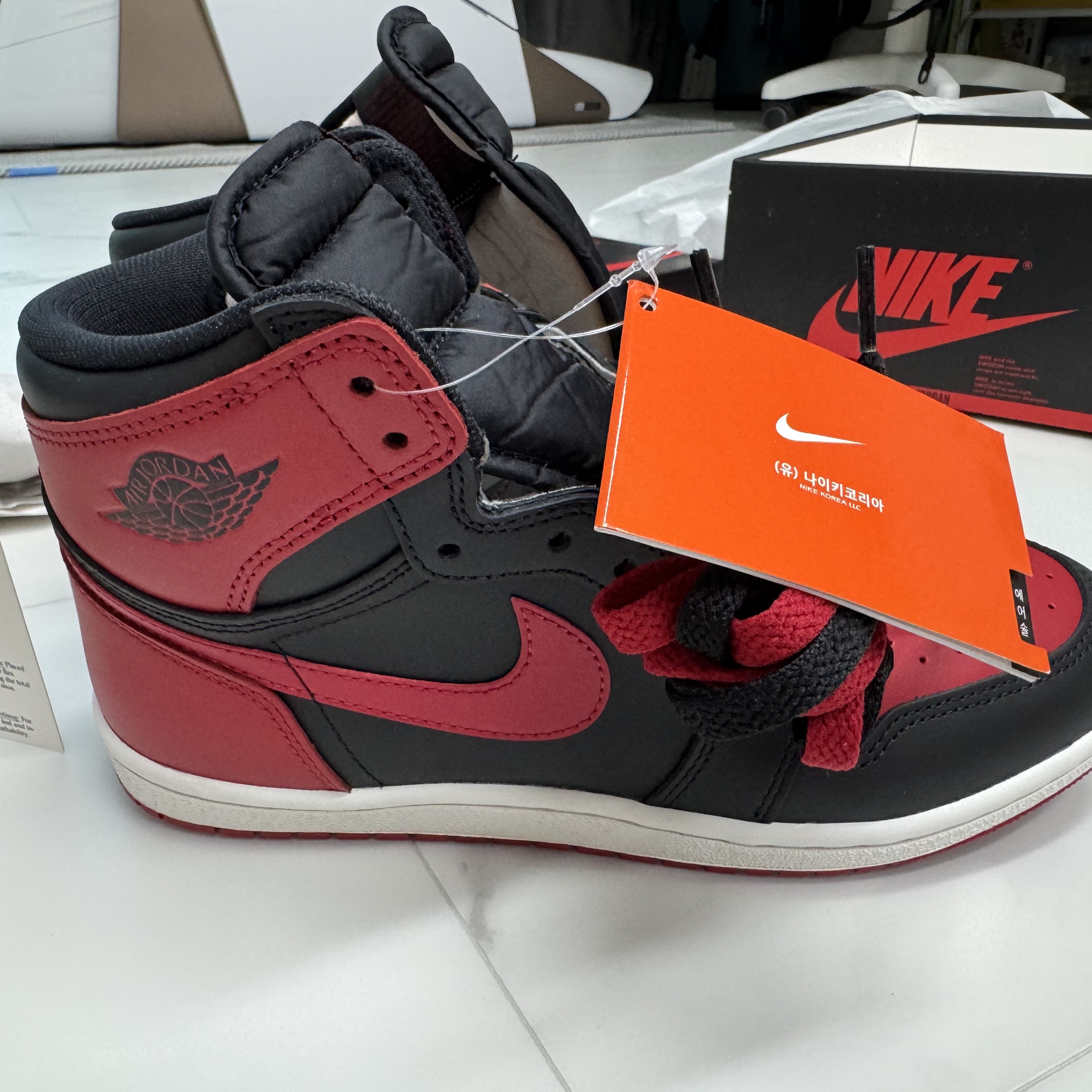 Jordan 1 High 85 Bred 착용 스타일 - 1