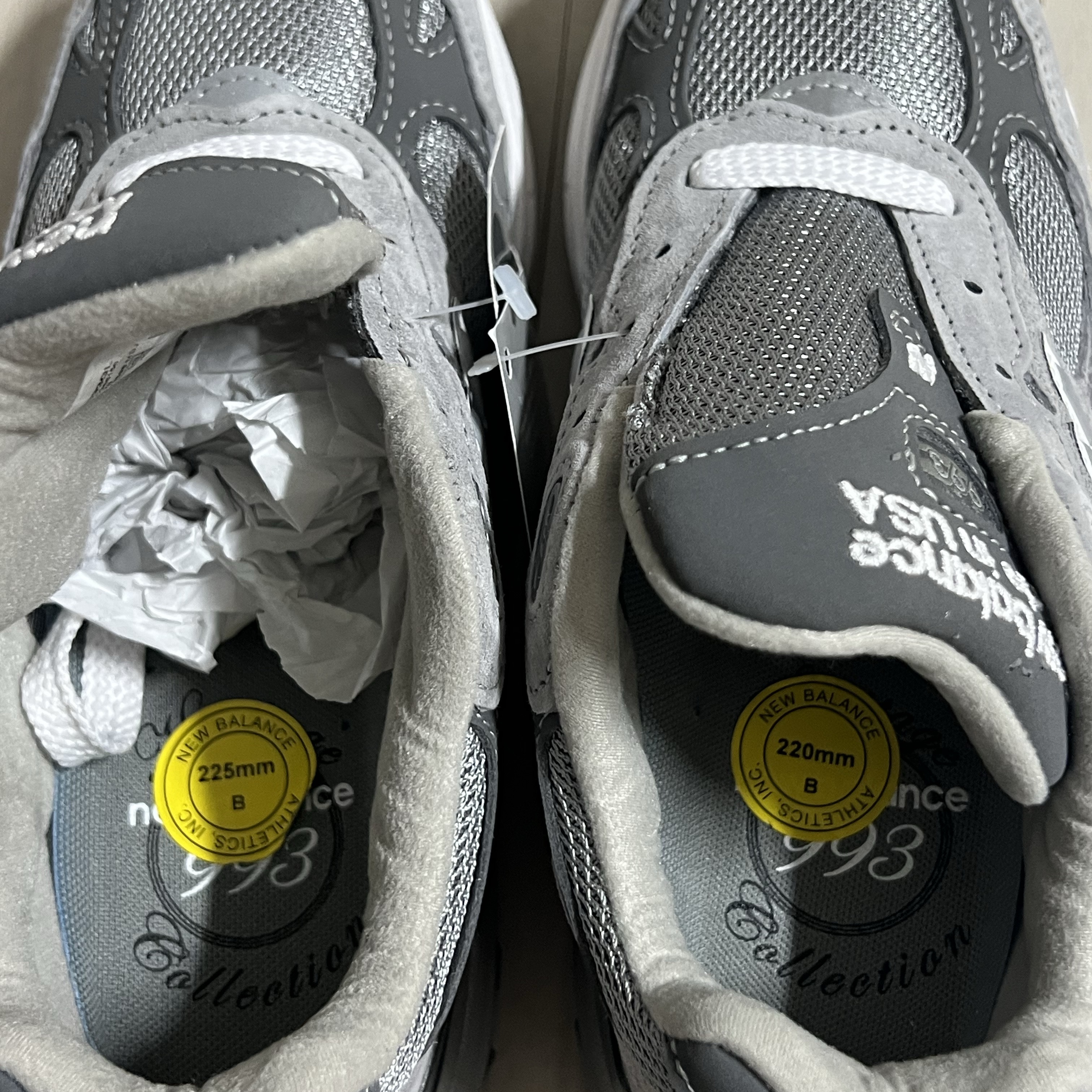 (W) New Balance 993 Made in USA Grey - B Standard 착용 스타일 - 3
