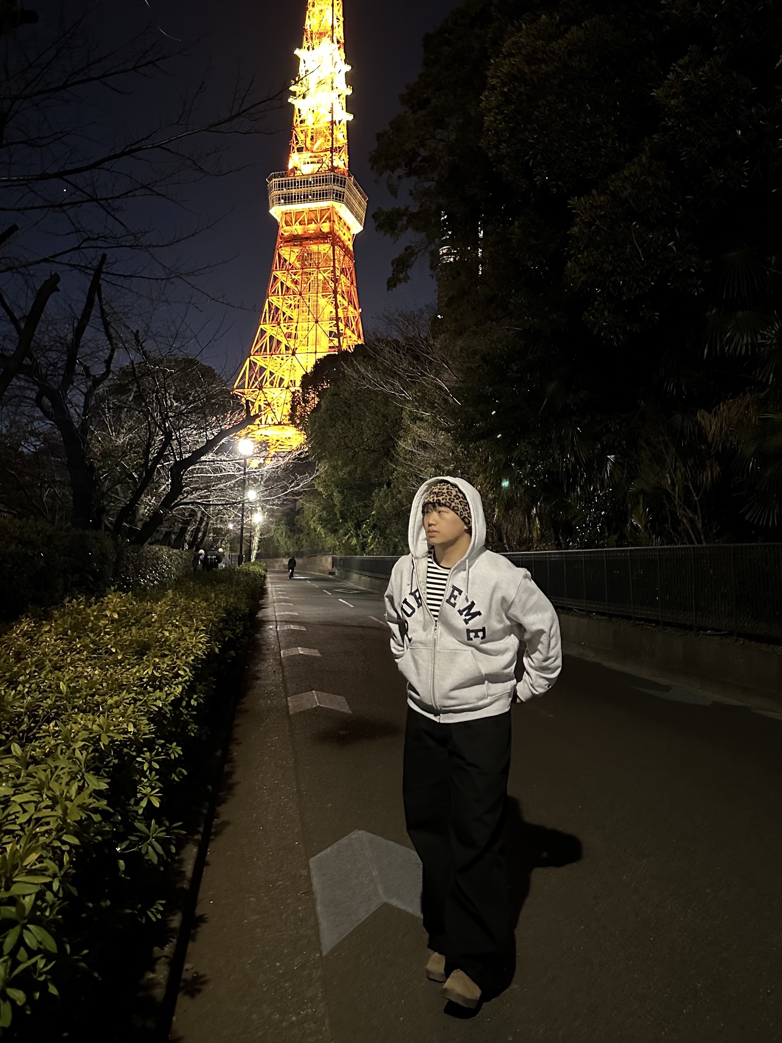 Suade Leopard Beanie Leopard, Supreme x Champion Zip Up Hooded Sweatshirt Ash Grey - 24SS 착용 스타일 - 1