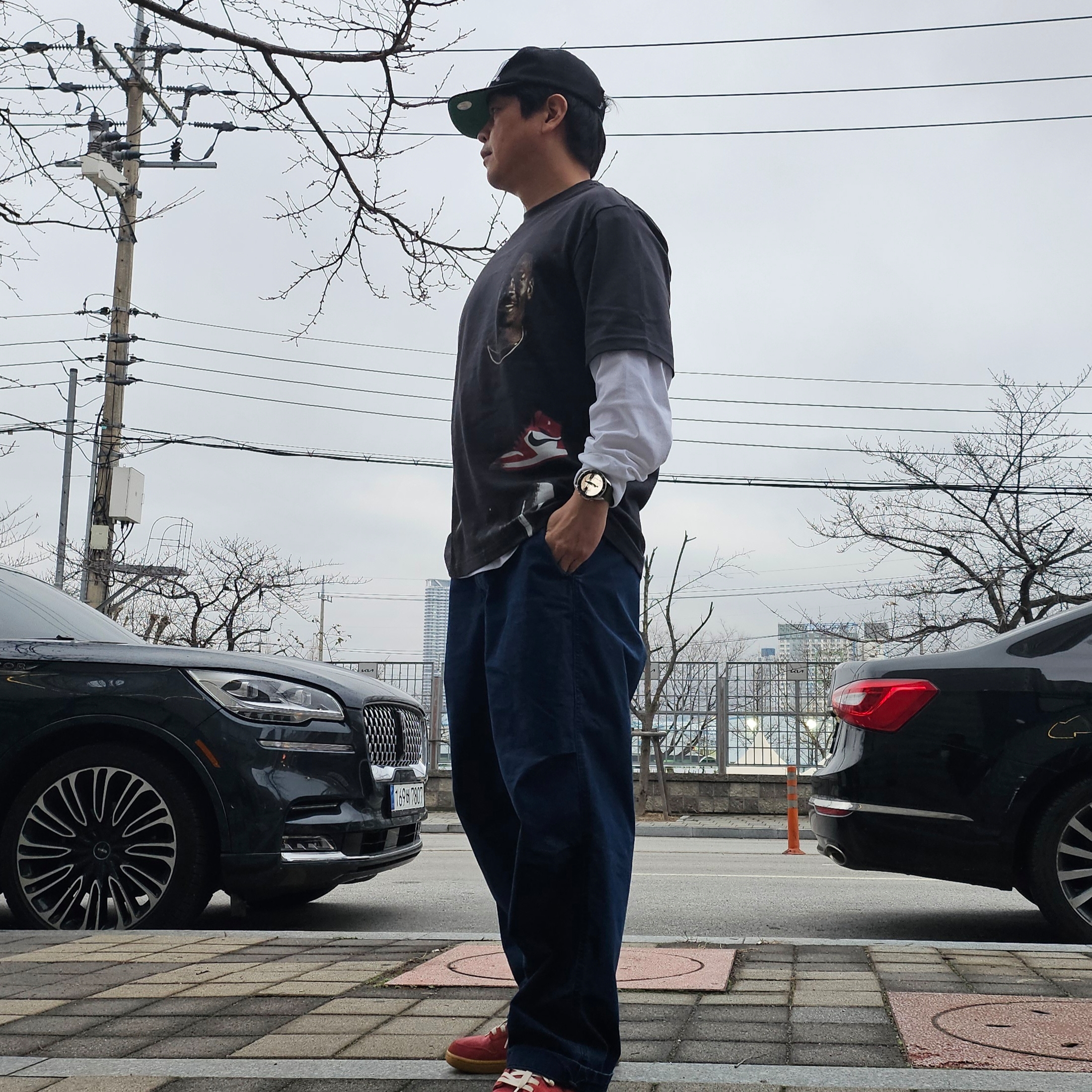 Nike SB Dunk Low Adobe, Uniqlo C Wide Parachute Pants Denim Blue - JP 착용 스타일 - 3