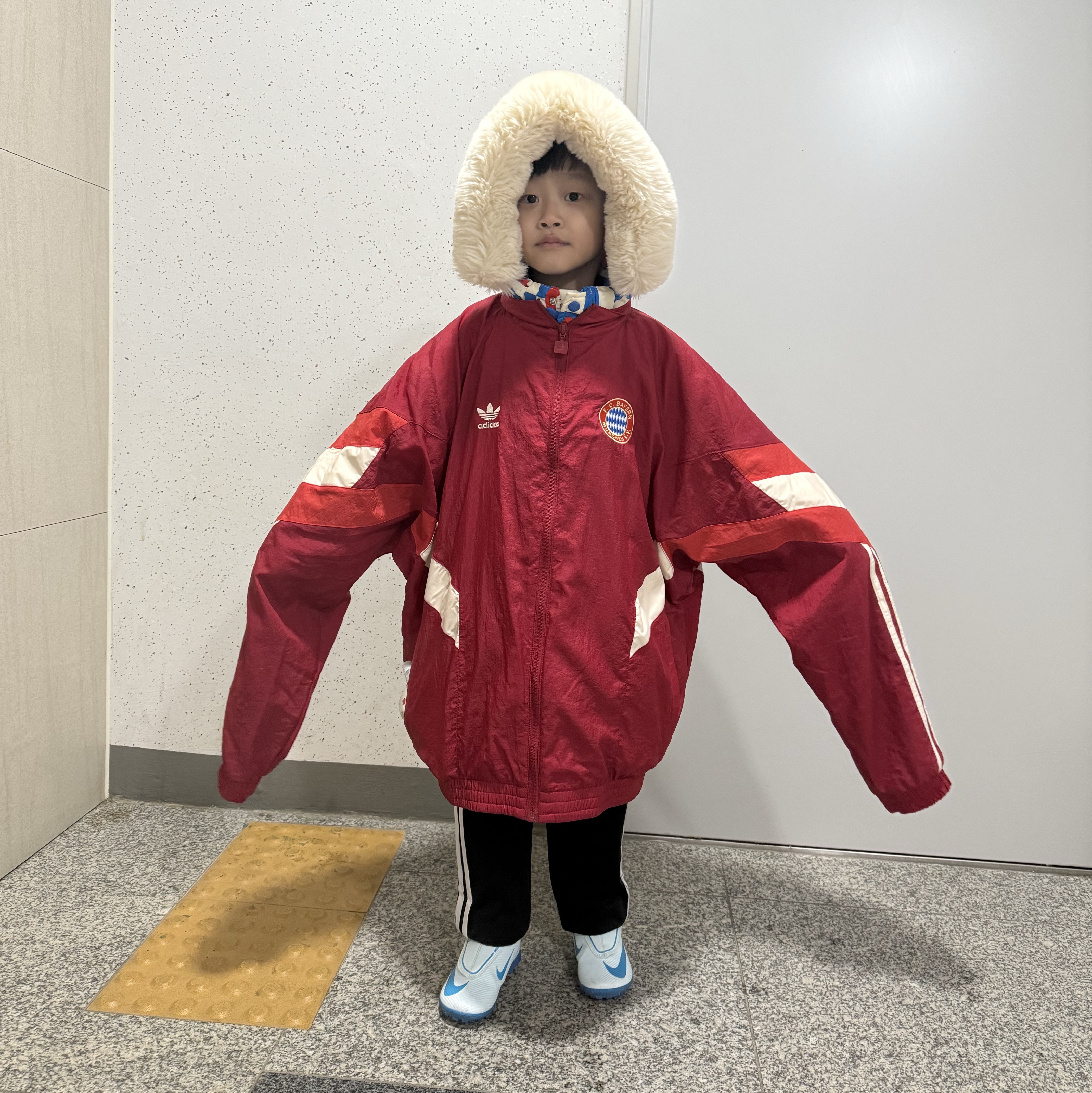아디다스 바이에른 뮌헨 오리지널스 트랙탑 액티브 마룬 - KR 사이즈 착용 스타일 - 1