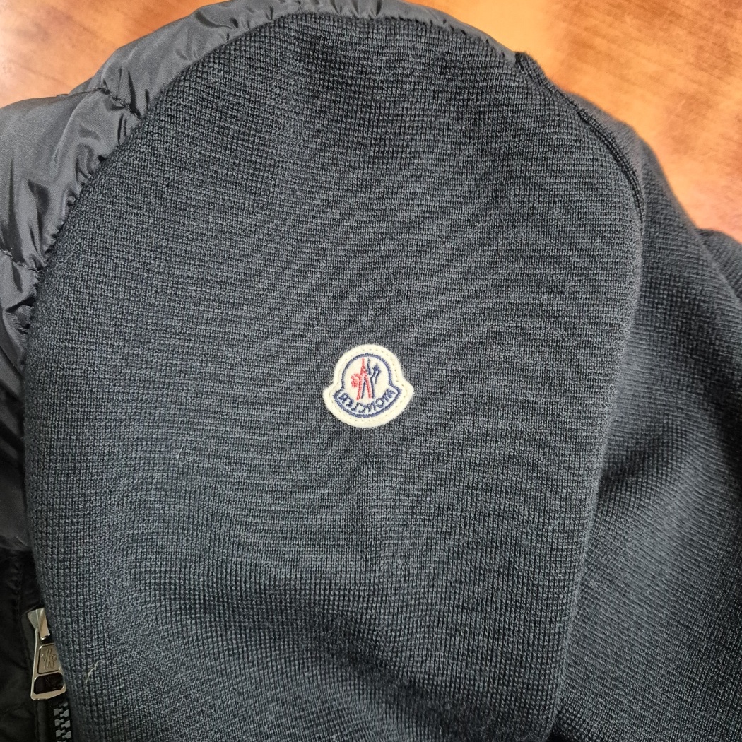 Moncler Padded Wool Cardigan Black - 23FW 착용 스타일