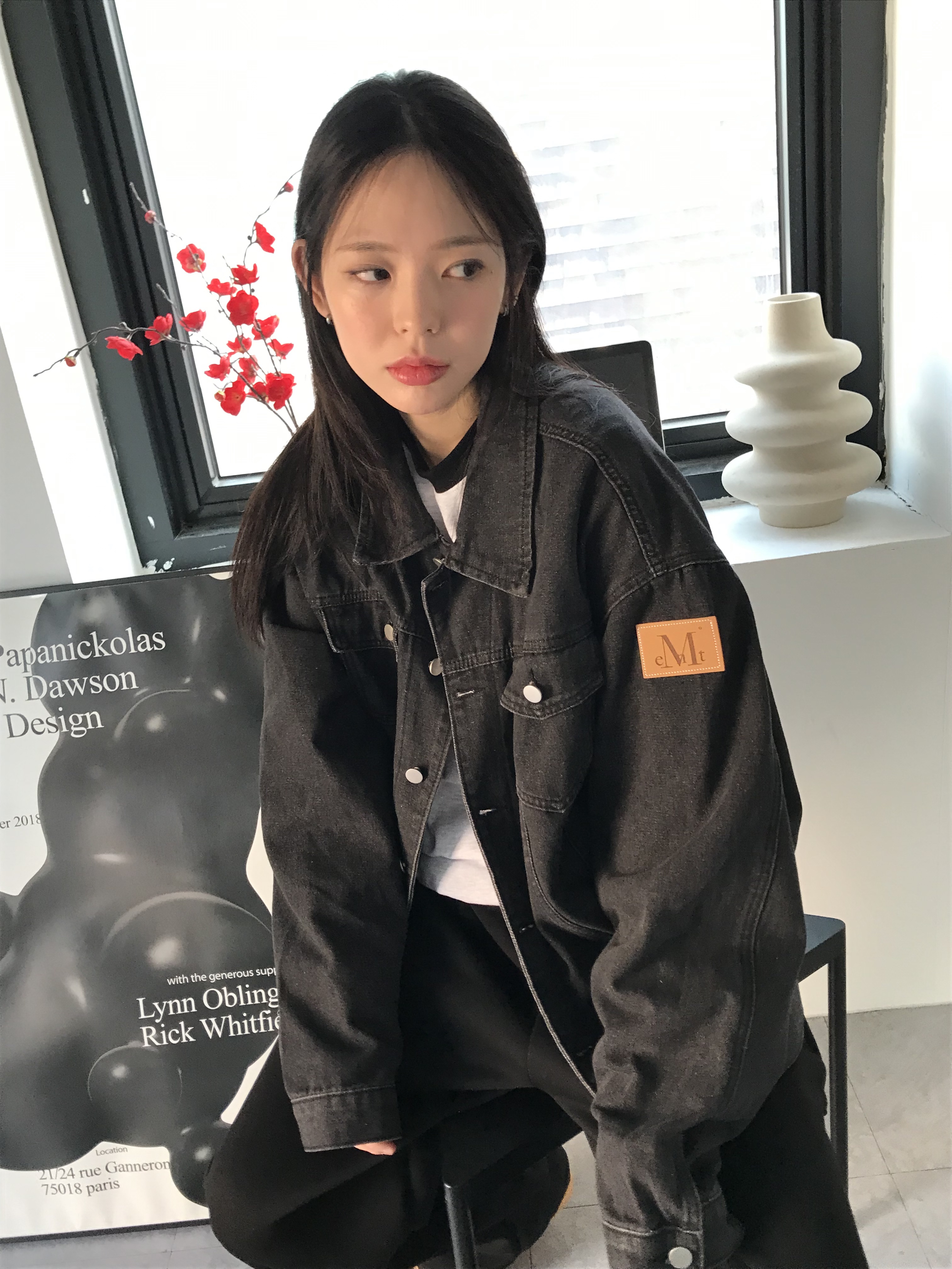 MUCENT Refind Denim Trucker Jacket Black 착용 스타일 - 1