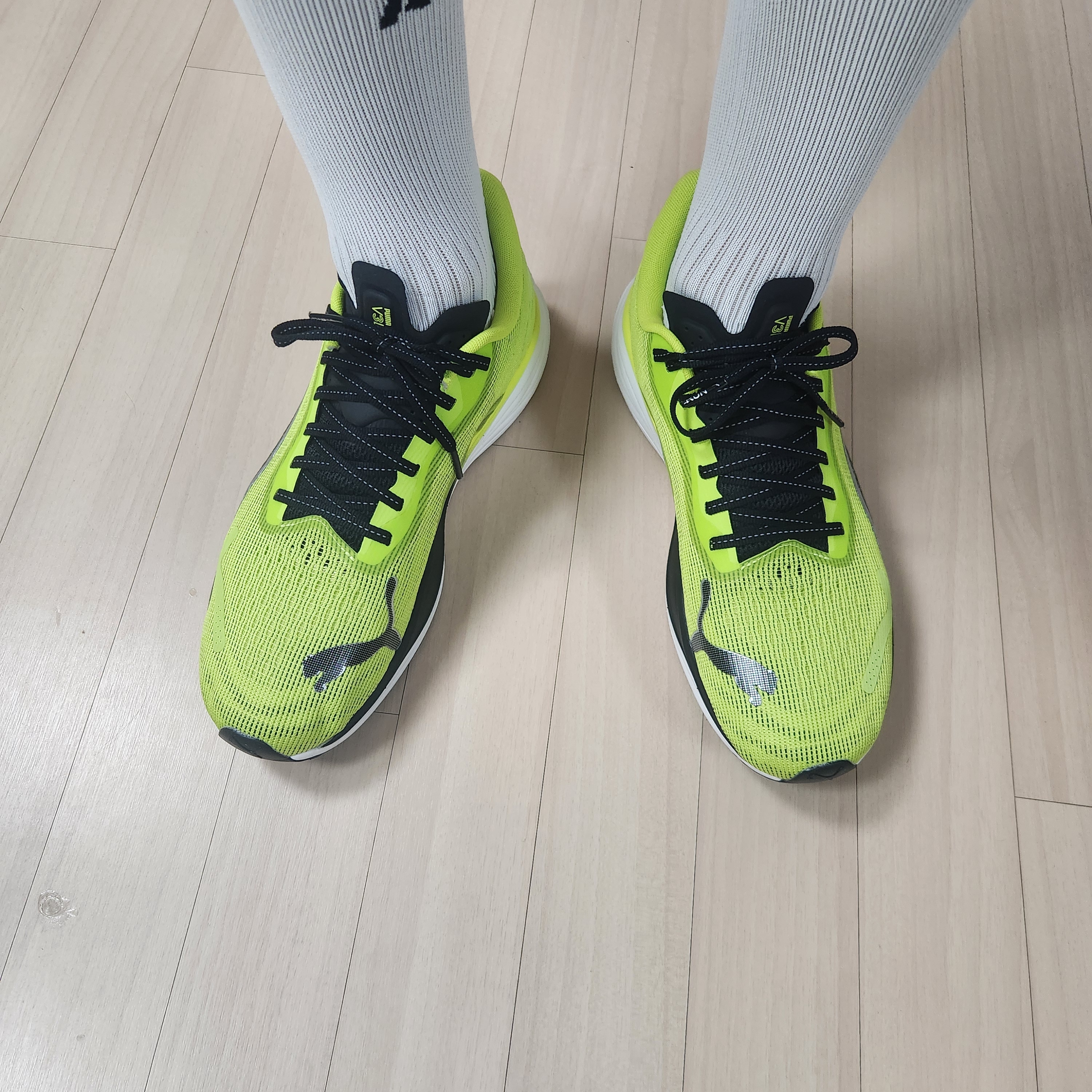 Puma Velocity Nitro 3 Lime Pow Black 착용 스타일