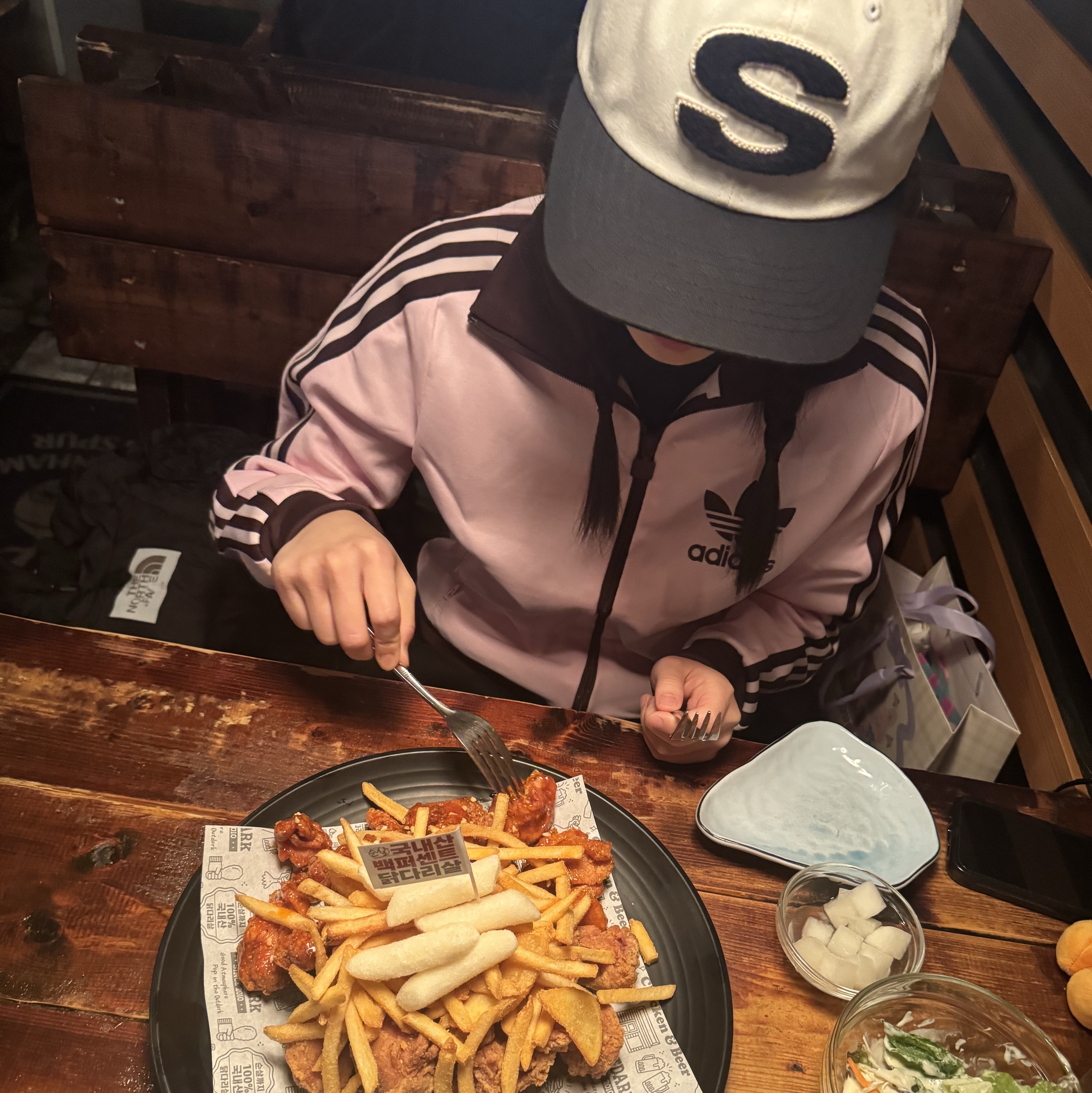(W) Adidas Originals Beckenbauer Track Jacket Clear Pink - KR Sizing, Stussy Chenille S Low Pro Cap Natural 착용 스타일