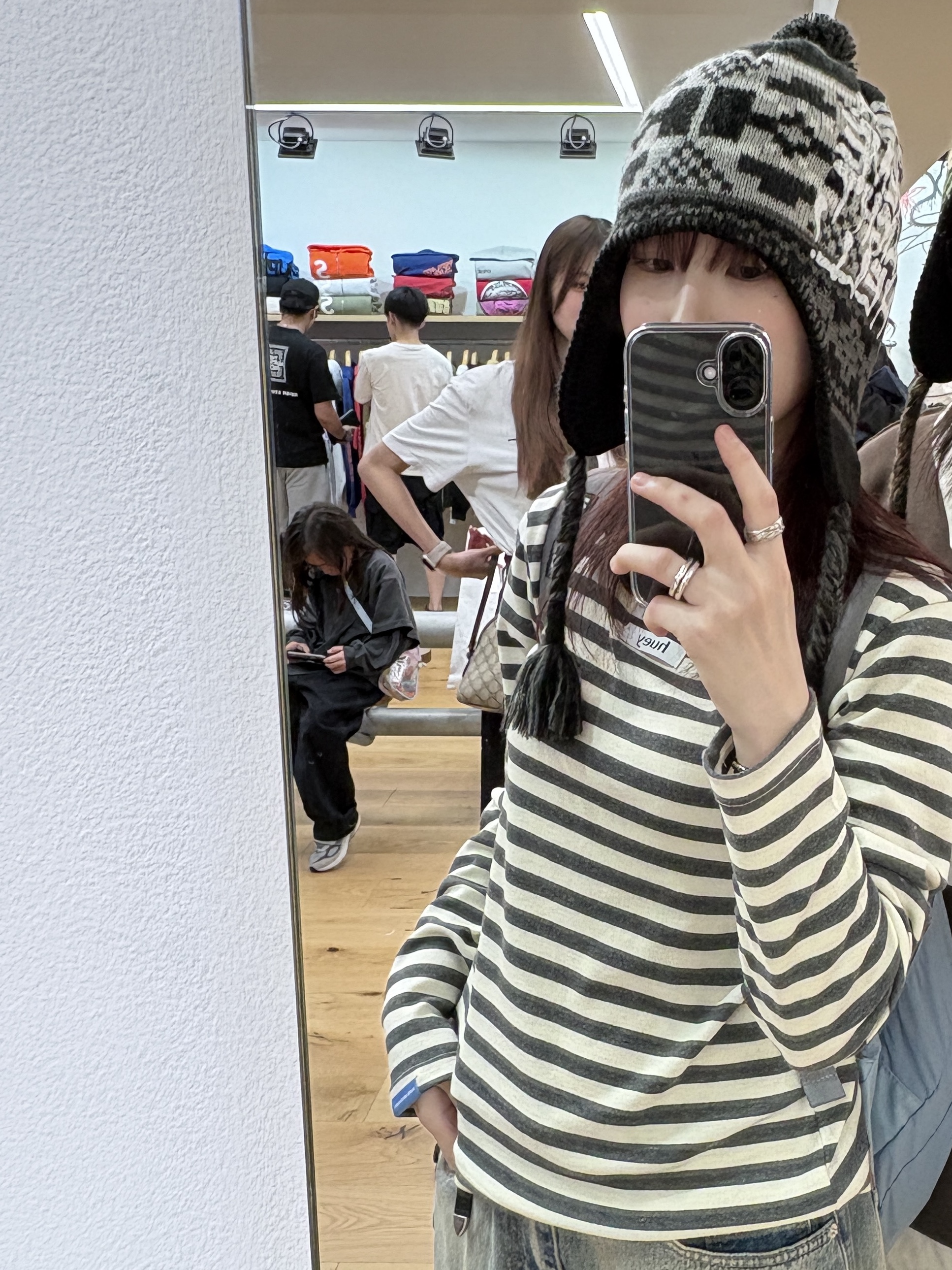 Huey Stripe Border Tee Grey, Huey H Patch Two Tone Cap Grey 착용 스타일 - 3