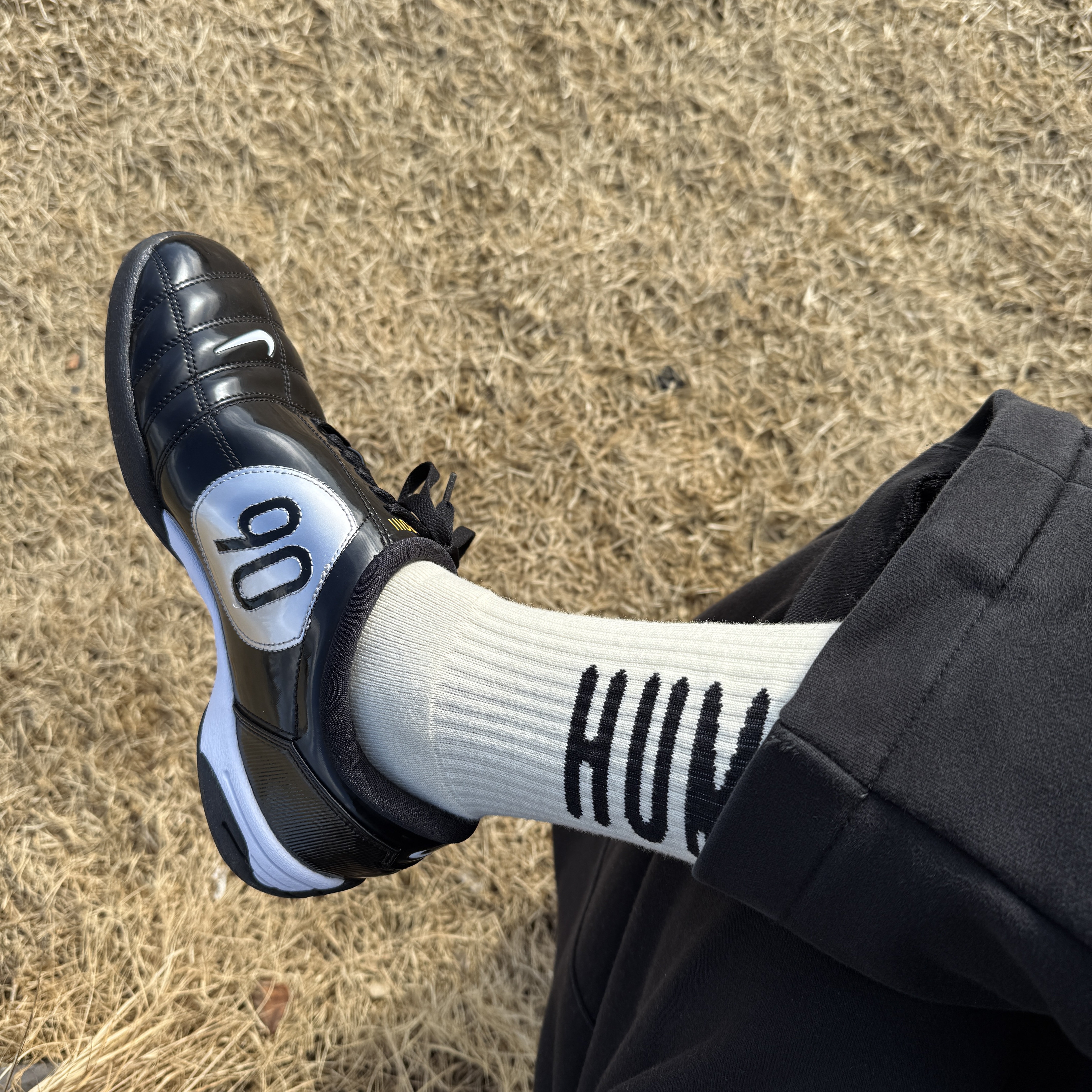 Nike Total 90 III SP Black and White 착용 스타일