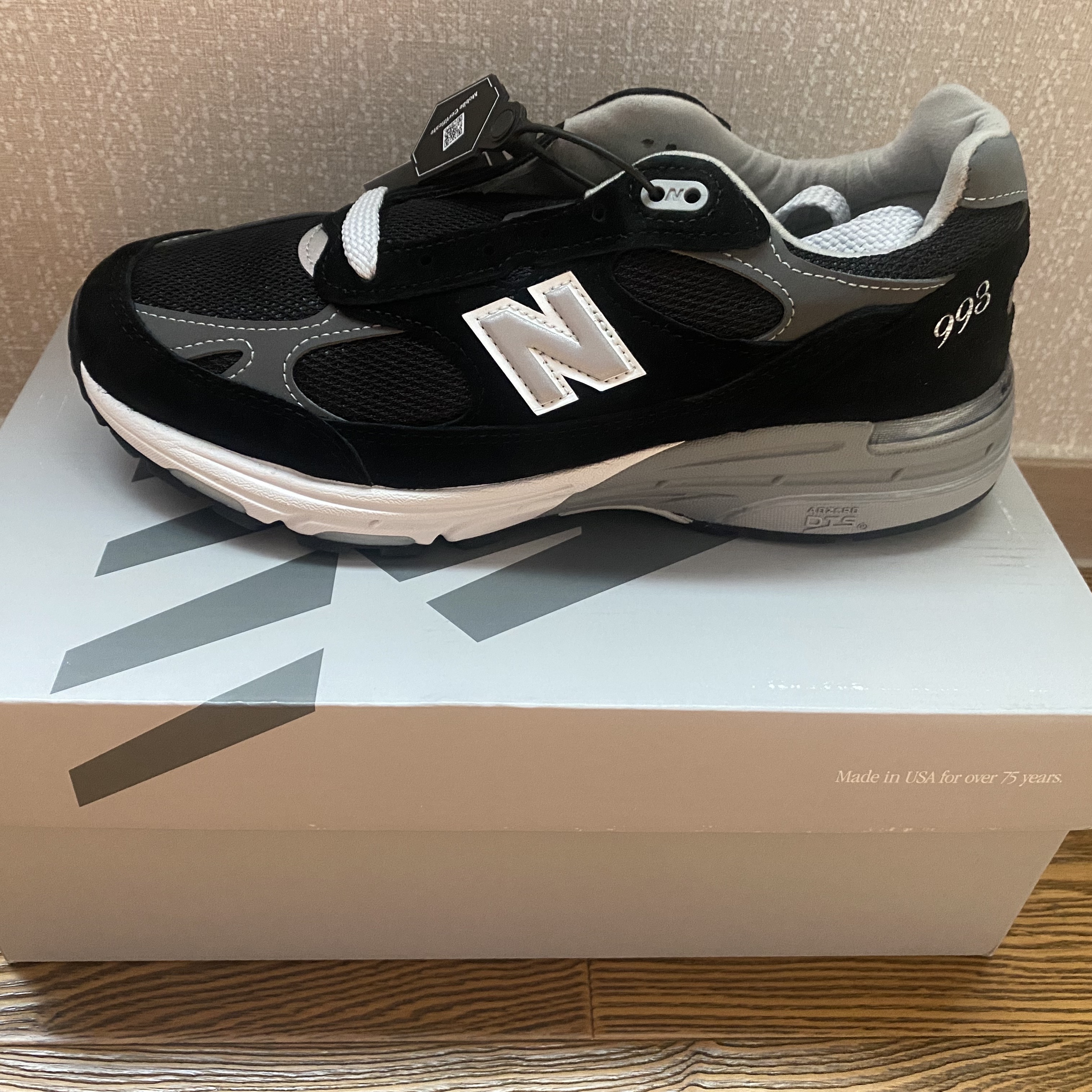 New Balance 993 Made in USA Black - D Standard 착용 스타일