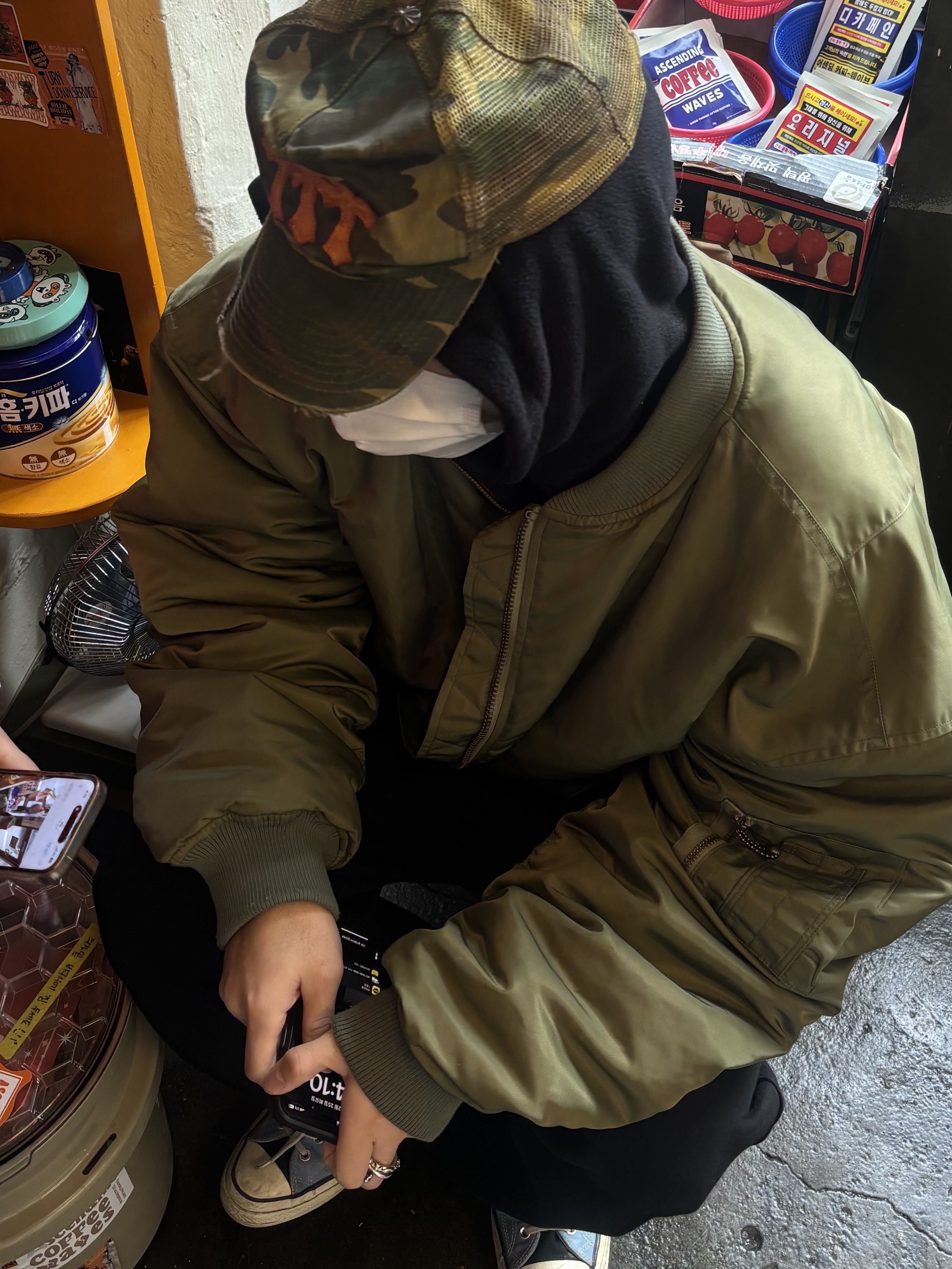 Wapworks Flare Layerd Sweat Pants Black 착용 스타일 - 2