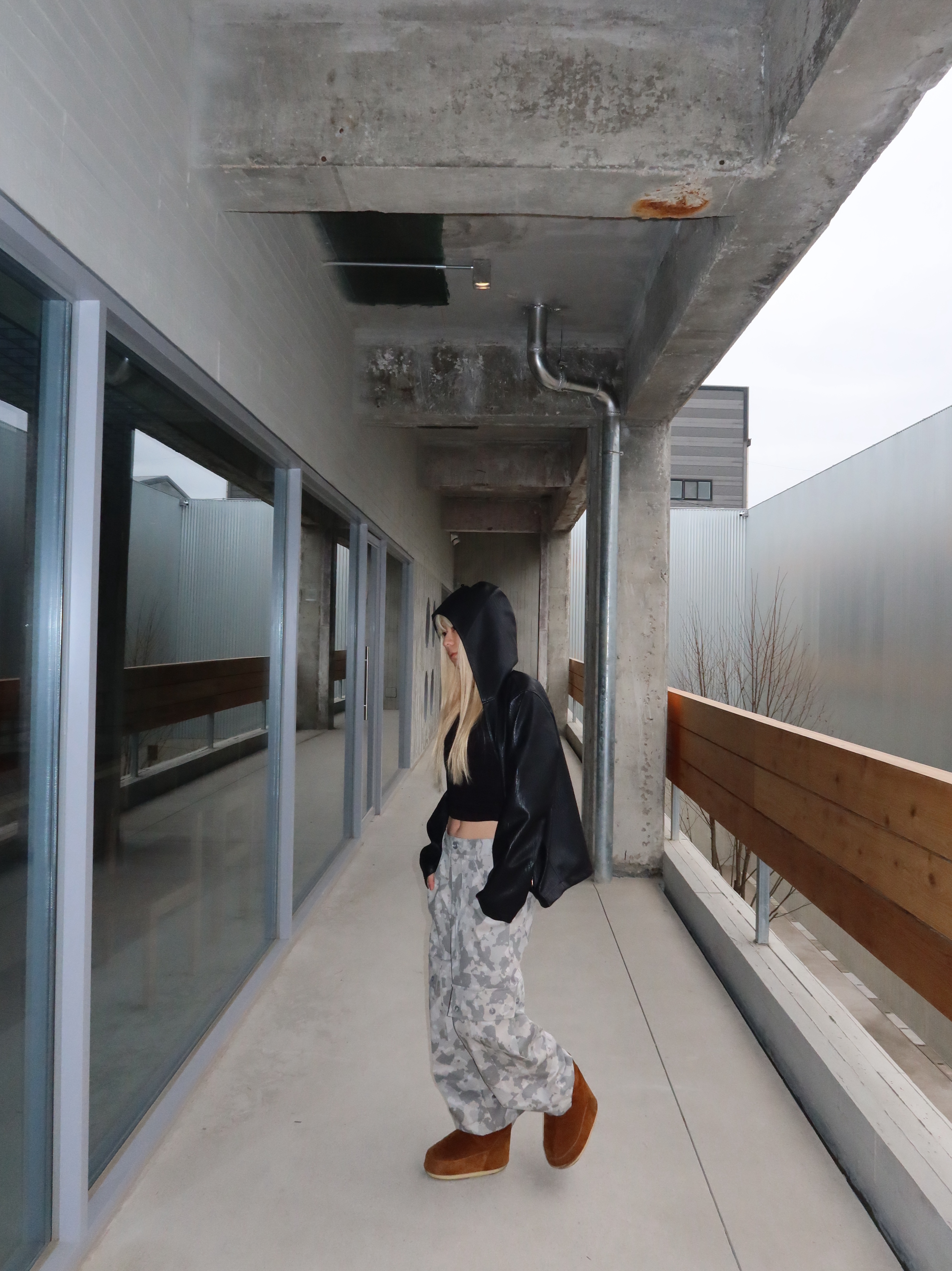 Hono Report Big Pocket Cargo Pants Snow Camo, Hono Report Hooded Zip-Up Black 착용 스타일 - 3