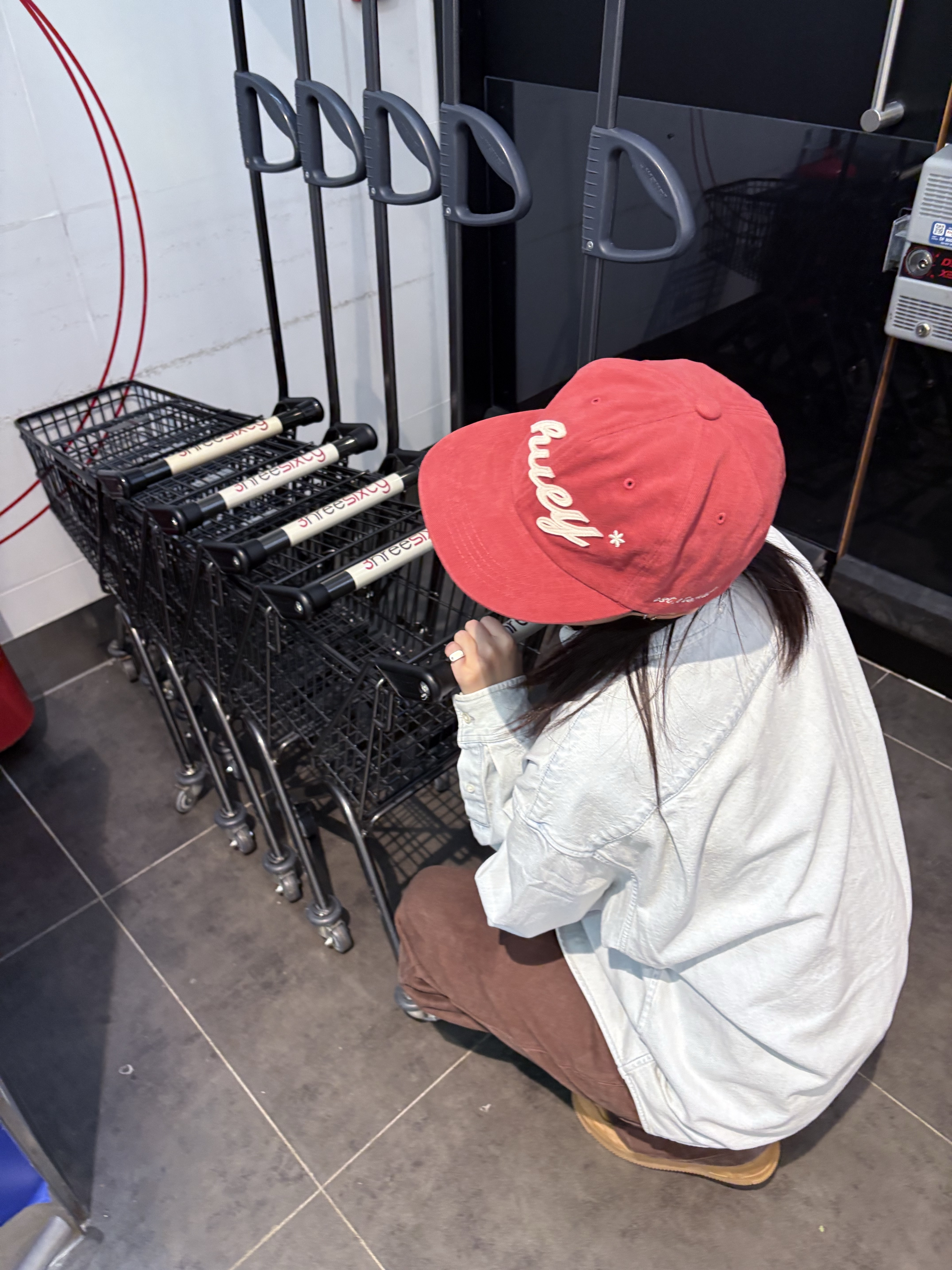 Huey Applique Cap Burgundy, Supreme Small Box Shirt Washed Denim - 24FW 착용 스타일 - 2