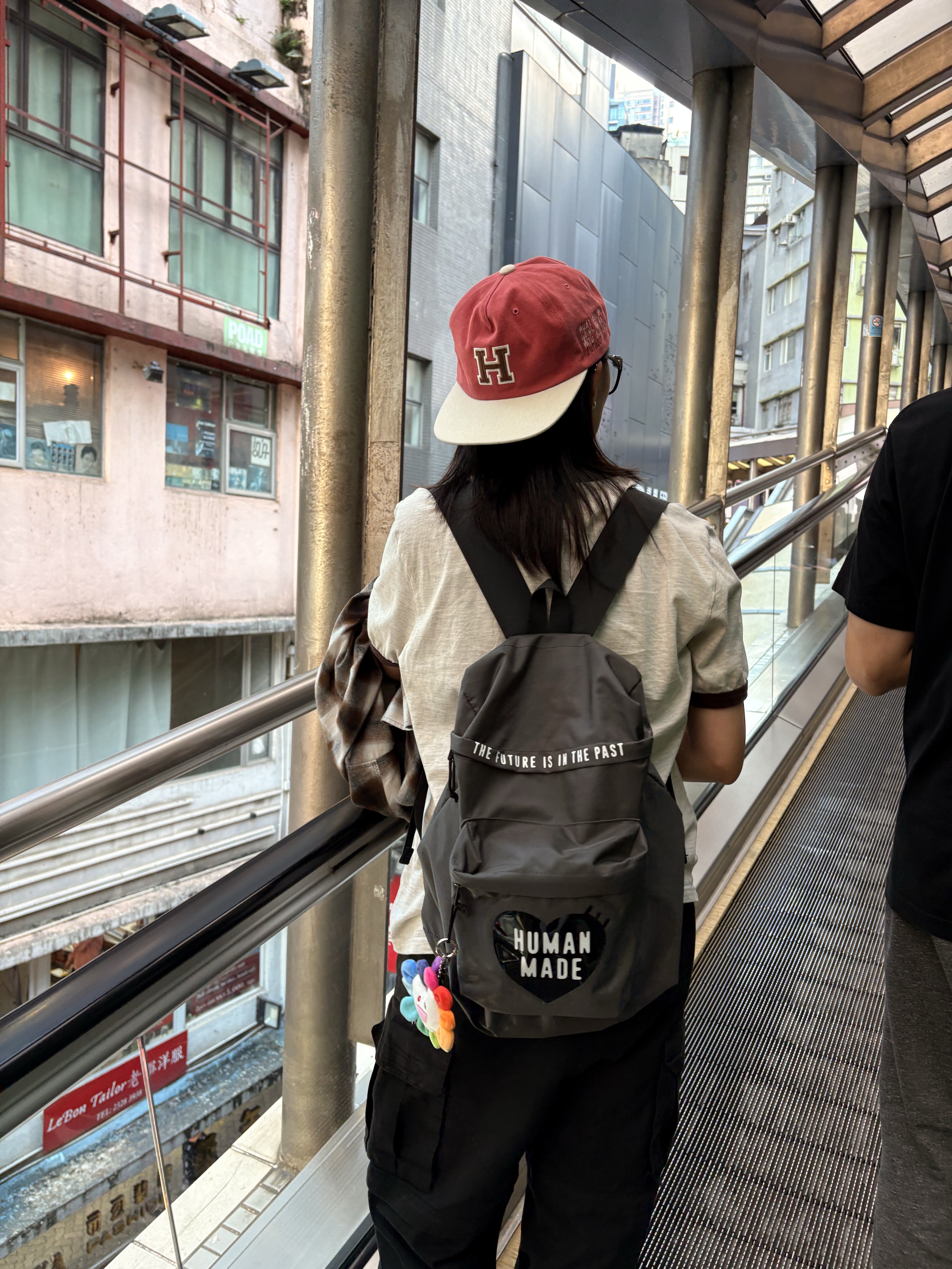 Huey H Patch Two Tone Cap Pink, Human Made Backpack Gray 착용 스타일 - 1