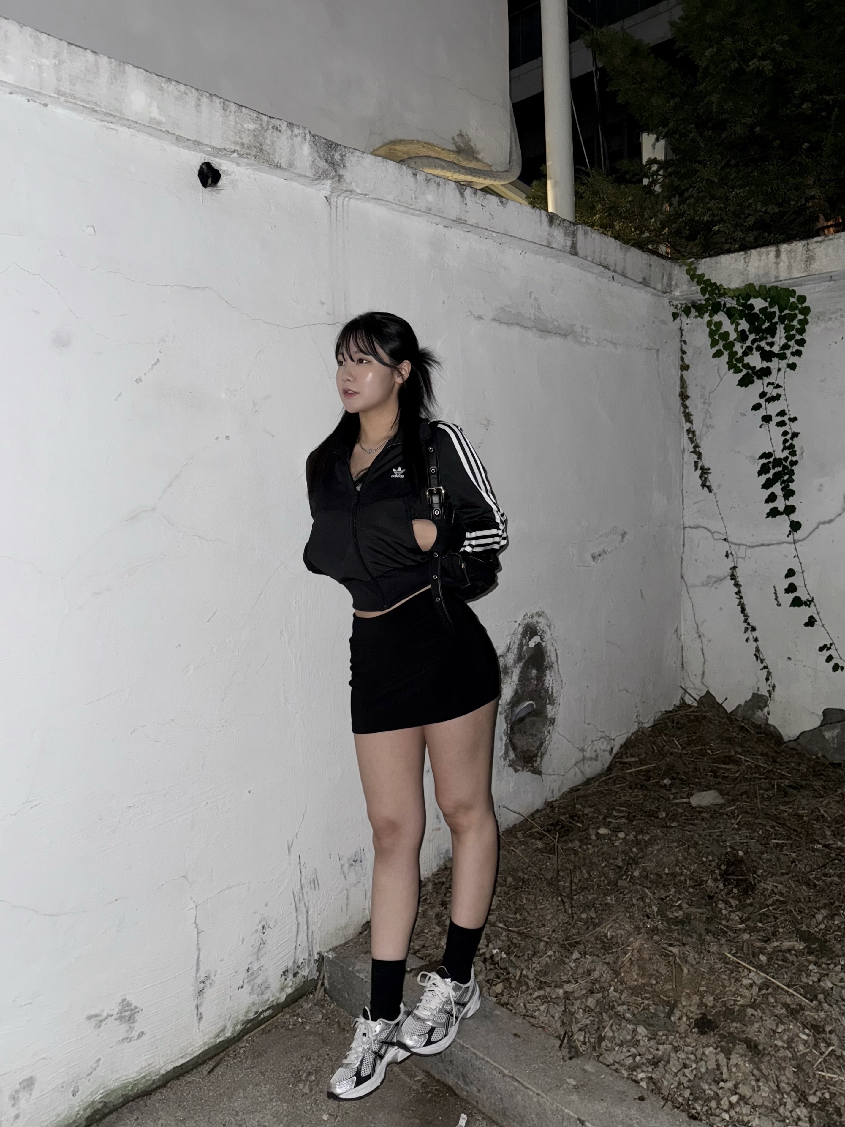 (W) Adidas Adicolor Classic Firebird Track Top Black - KR Sizing, Asics Gel-1130 White Black 착용 스타일 - 1