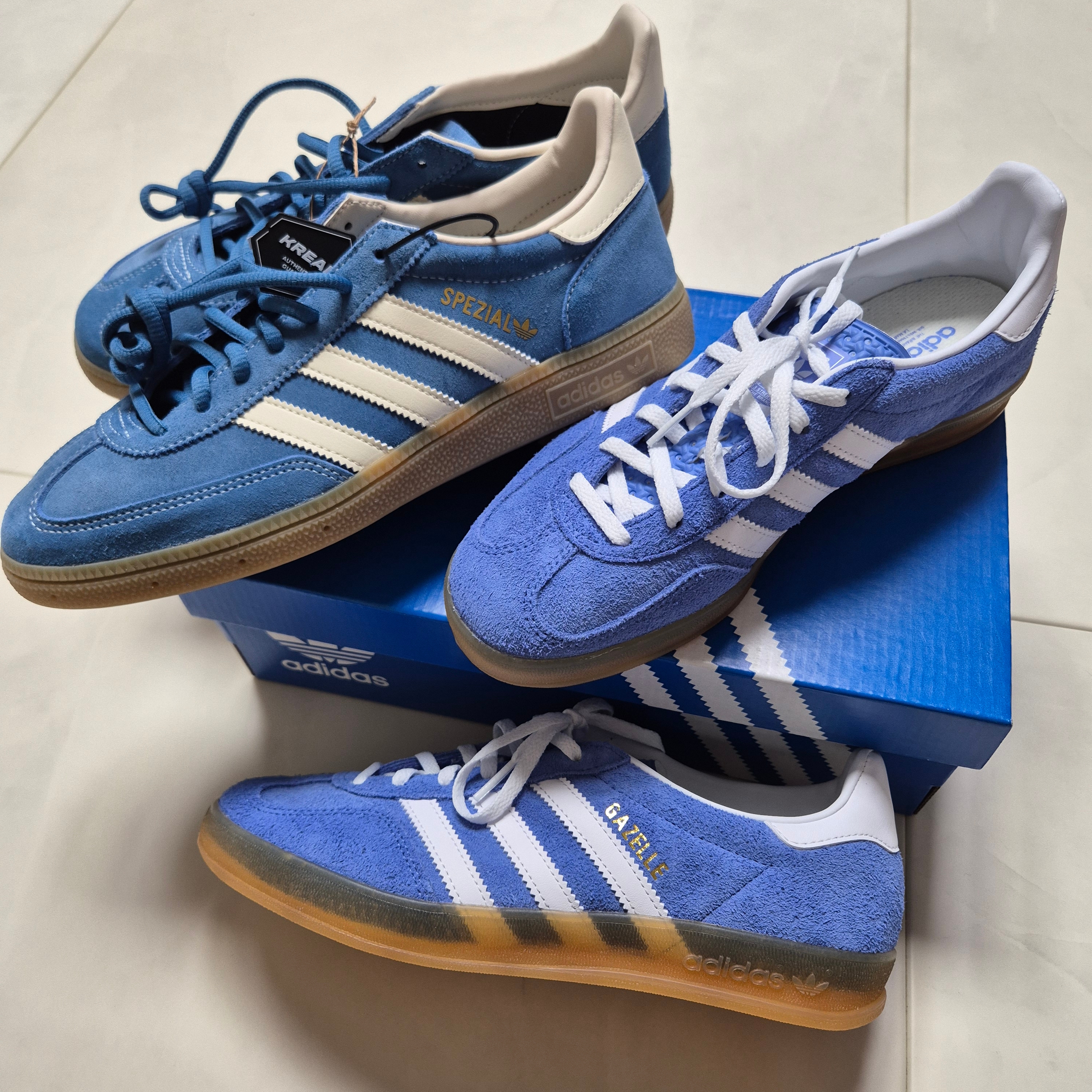 Adidas Spezial Handball Core Blue Cream White, (W) Adidas Gazelle Indoor Blue Fusion Cloud White 착용 스타일