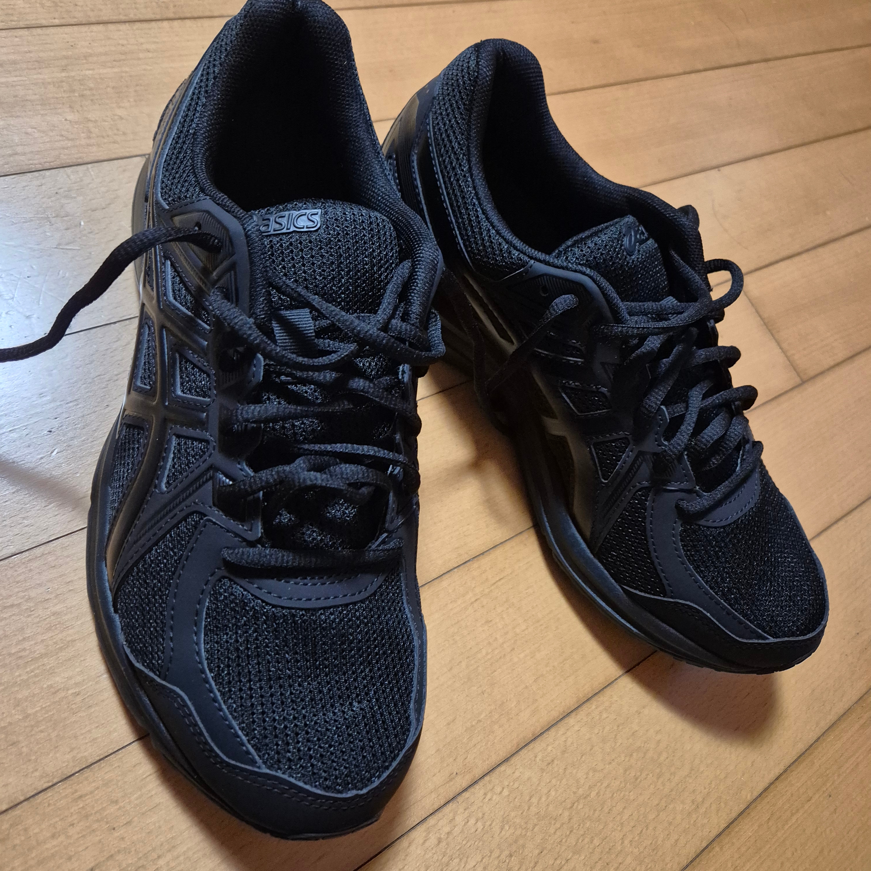 Asics Jog 100 2 Black - 4E Extra Wide 착용 스타일