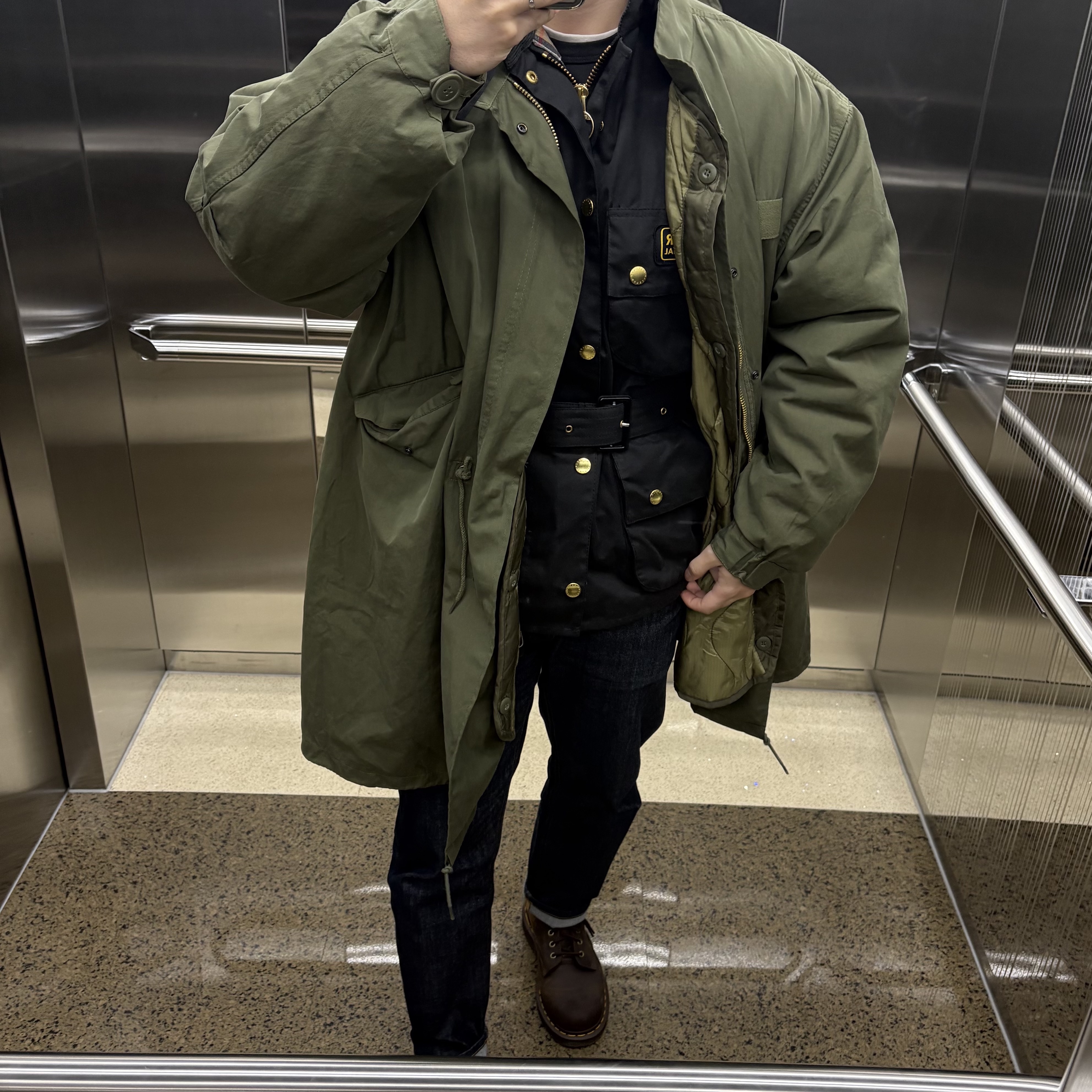 Barbour International Original Wax Jacket Black, Military Surplus US M65 Fishtail Parka Olive Drab 착용 스타일