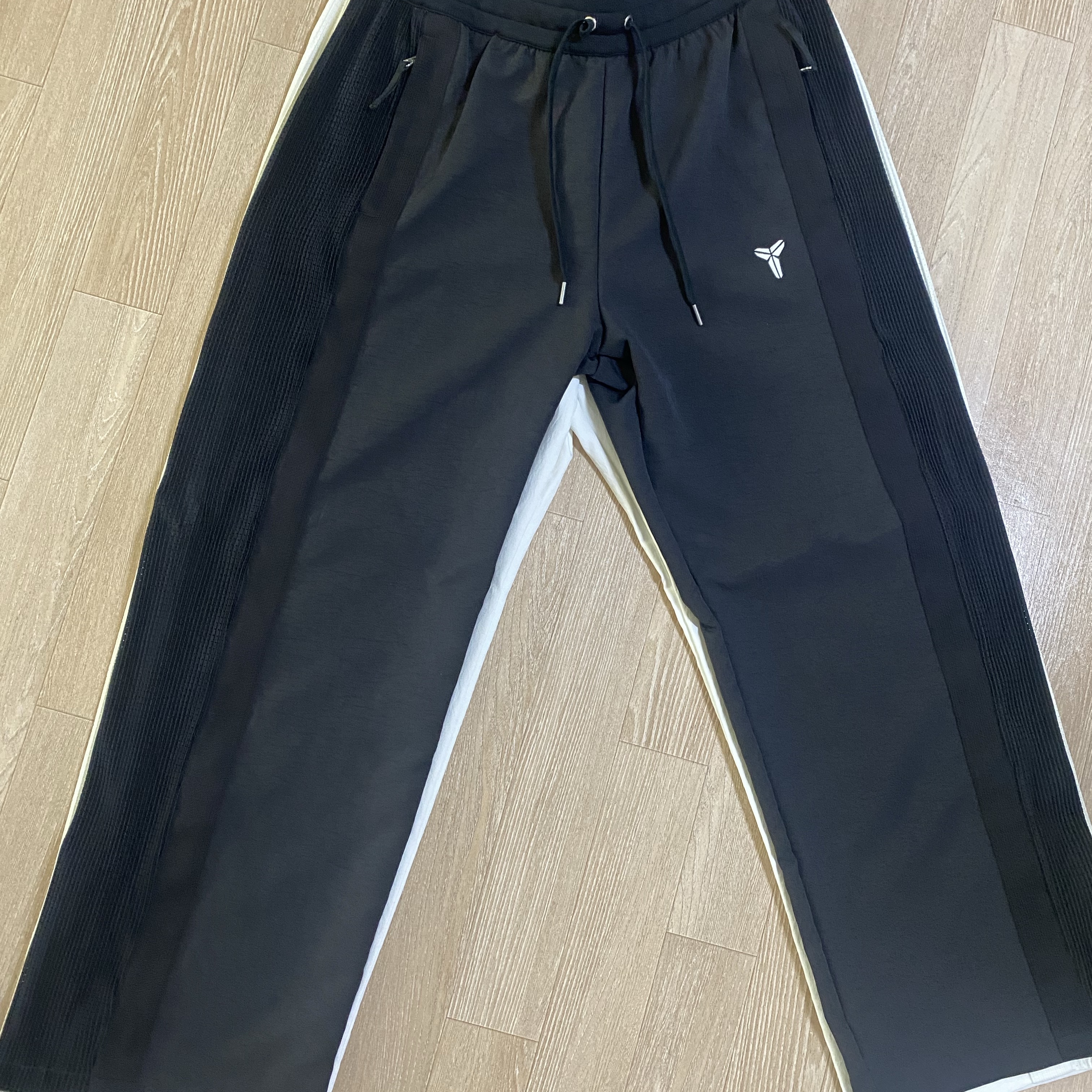 Nike Kobe Details Pleated Pants Black - Asia, Nike Kobe Details Pleated Pants Sail - Asia 착용 스타일