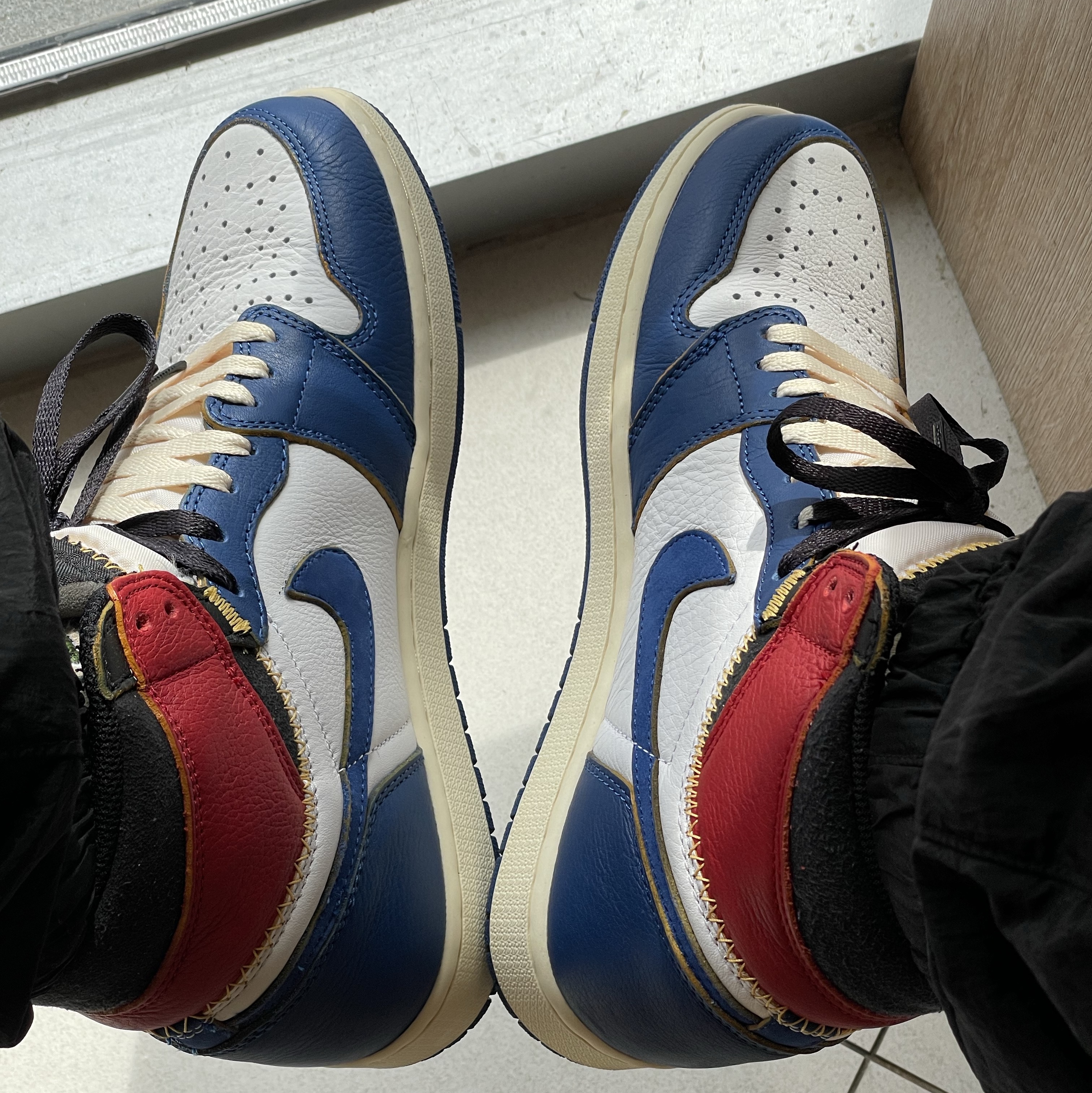Jordan 1 x Union Retro High Blue Toe 착용 스타일
