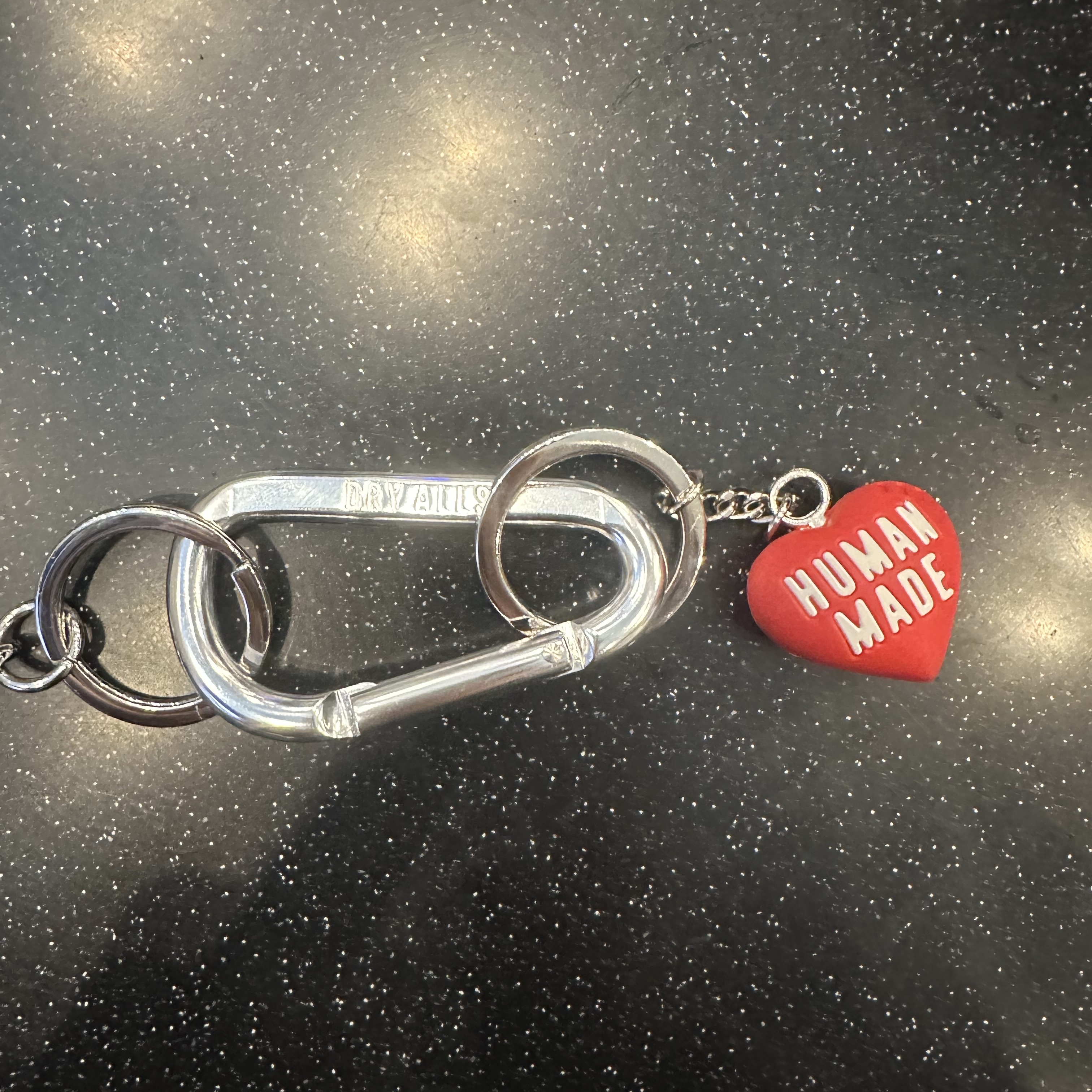 Human Made Carabiner 70mm Silver 착용 스타일