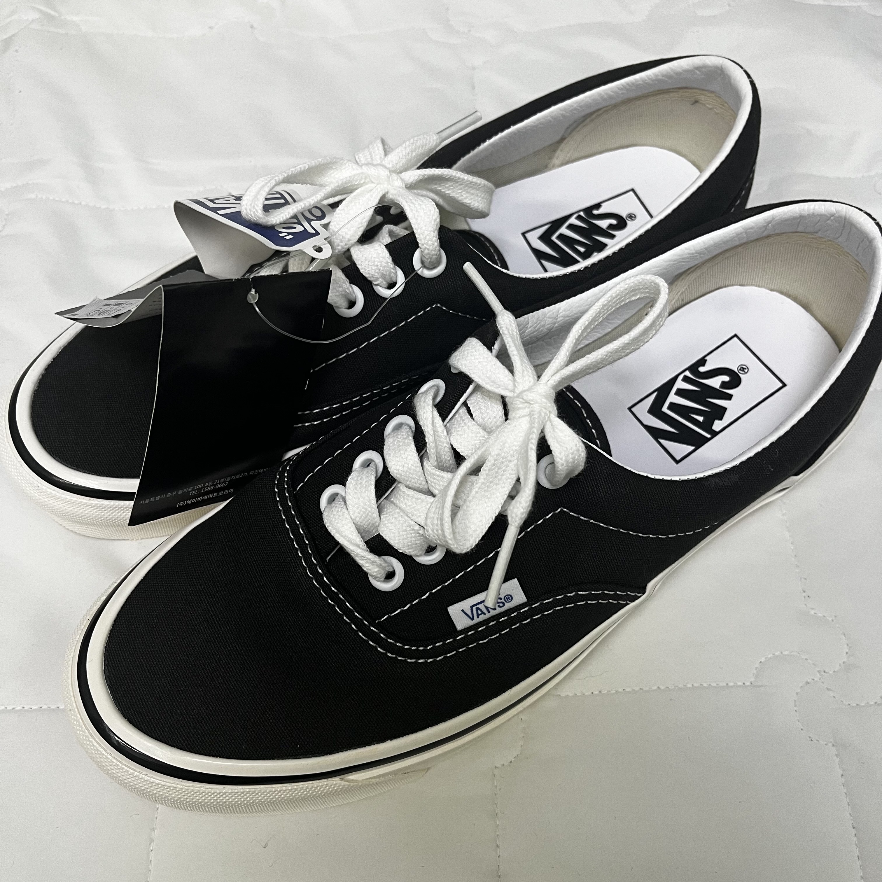 Vans Era 95 DX Anaheim Black 착용 스타일