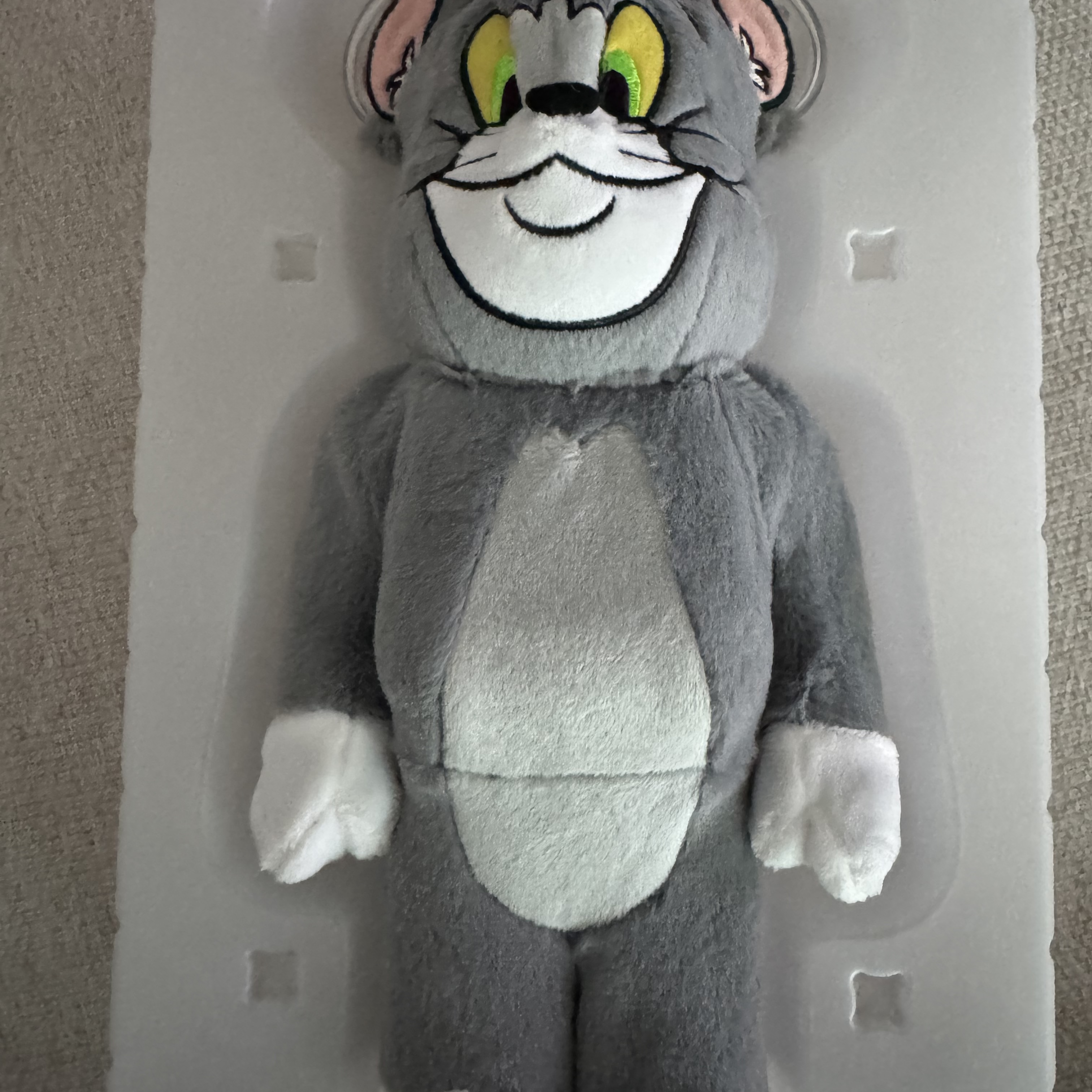 Bearbrick x Tom and Jerry Tom Costume Ver. 400% 착용 스타일