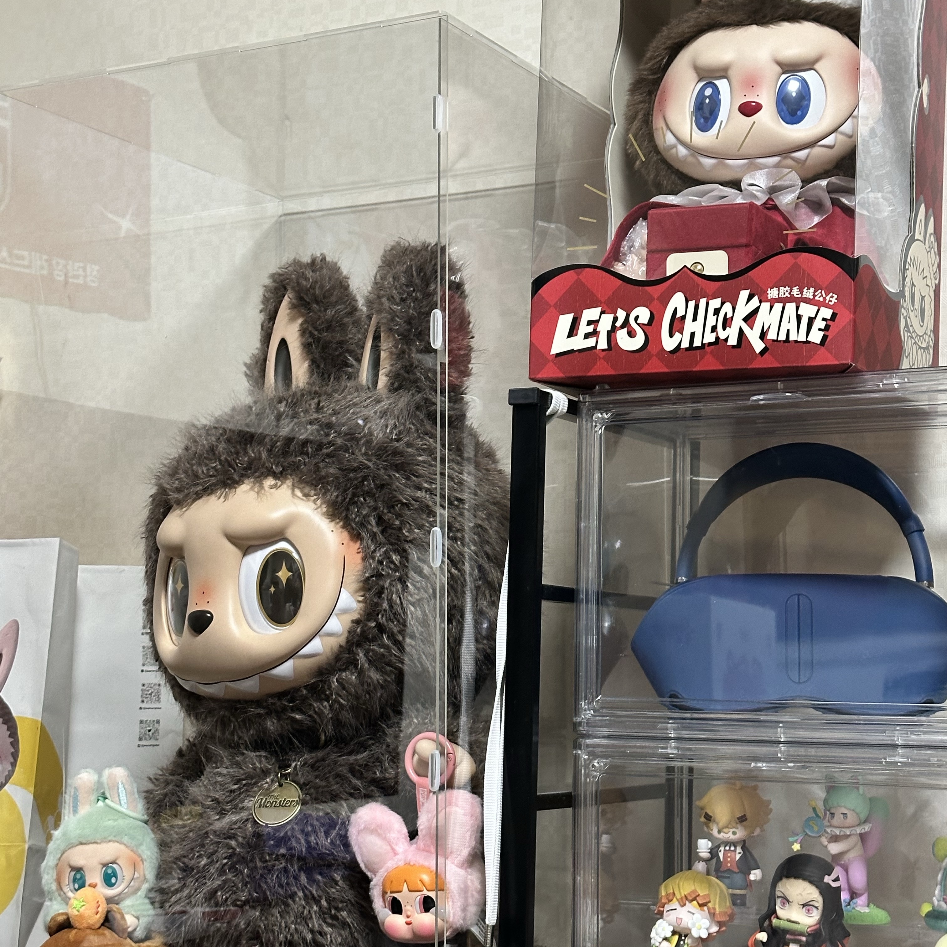 Pop Mart The Monsters Checkmate Series Doll, Pop Mart Labubu Let's Play Together Doll Series Sealed Case (6 Blind Boxes) μ°©μ© μ€νμΌ