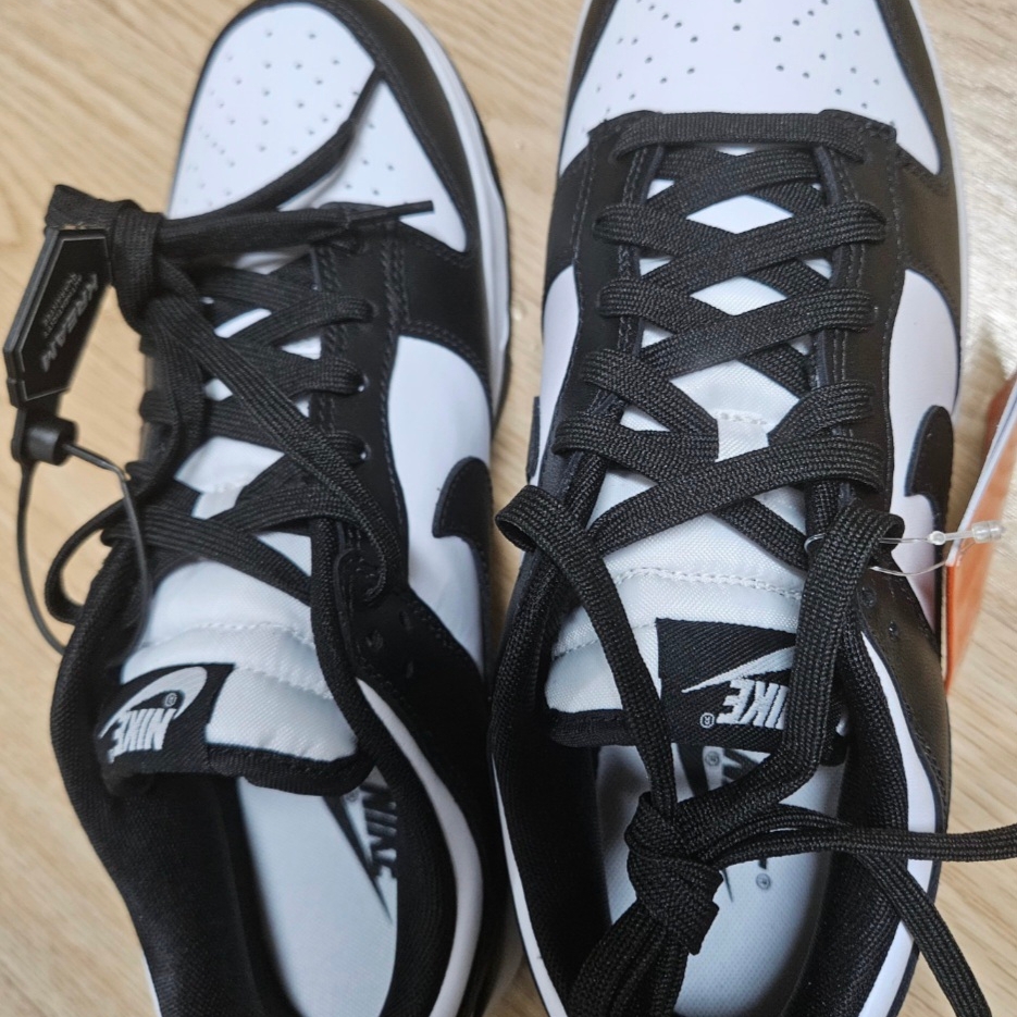 Nike Dunk Low Retro Black 착용 스타일