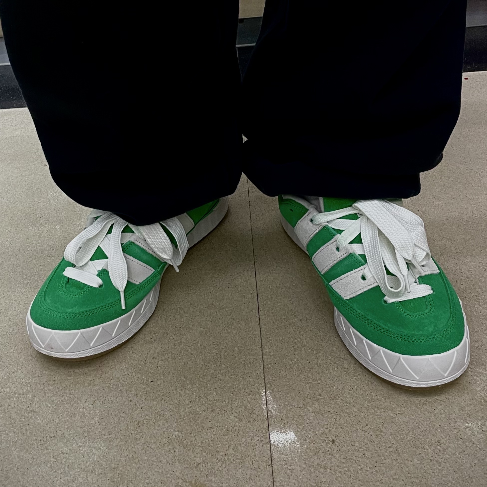 Adidas Adimatic Green 착용 스타일 - 2
