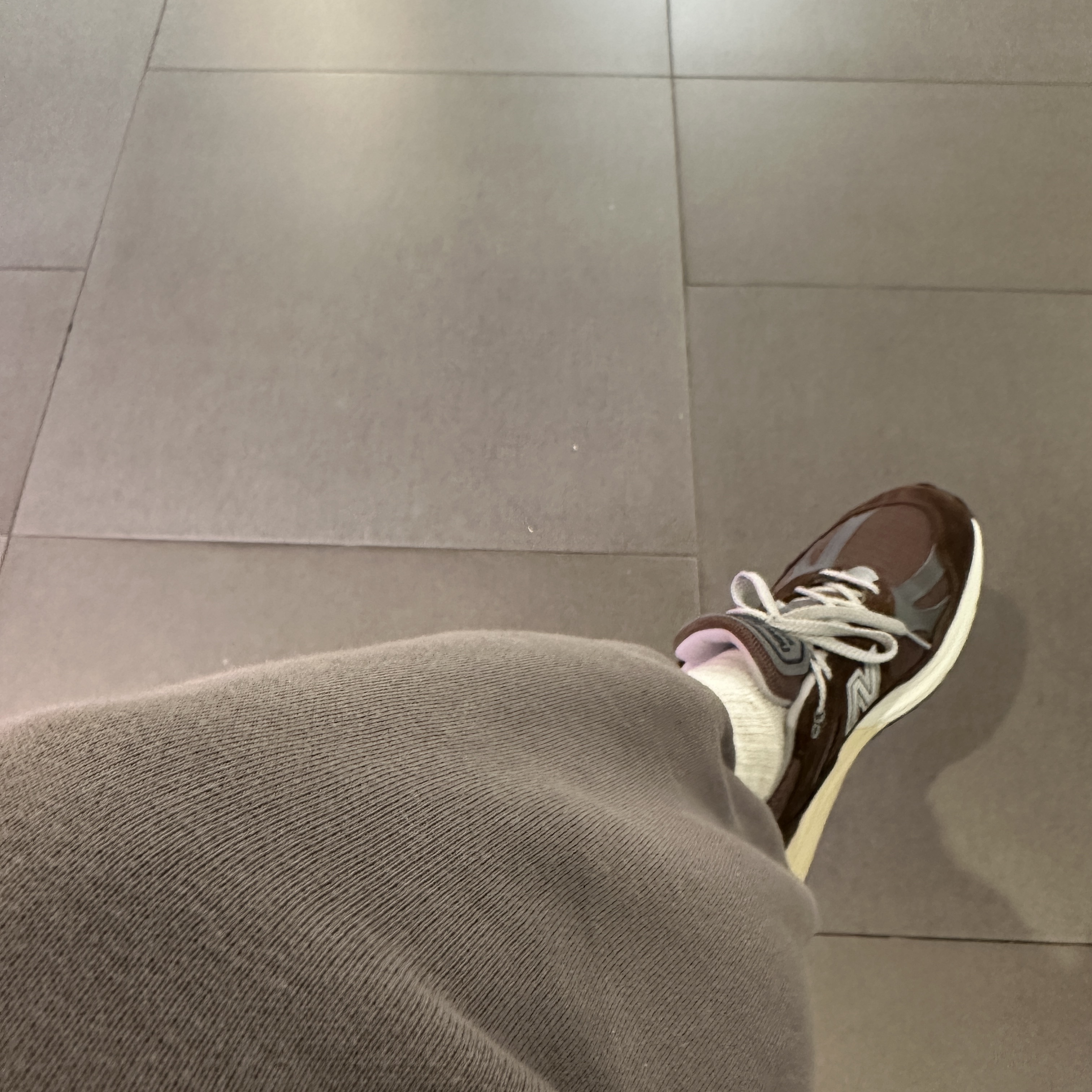 New Balance 991v2 Made in UK Pinecone 착용 스타일 - 3