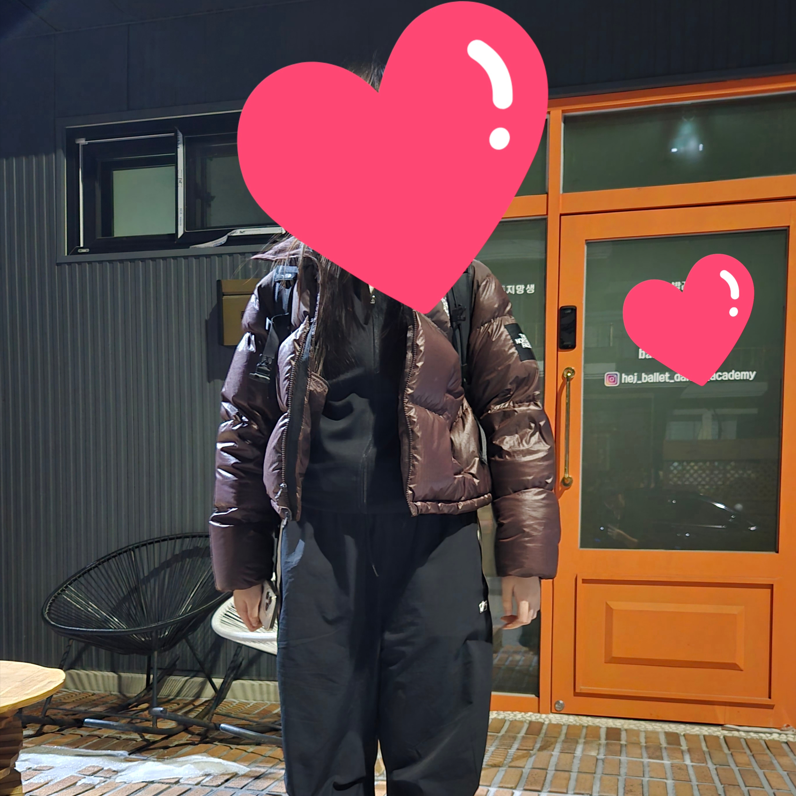 (W) The North Face White Label Novelty Nuptse RDS Down Jacket Cocoa Brown 착용 스타일