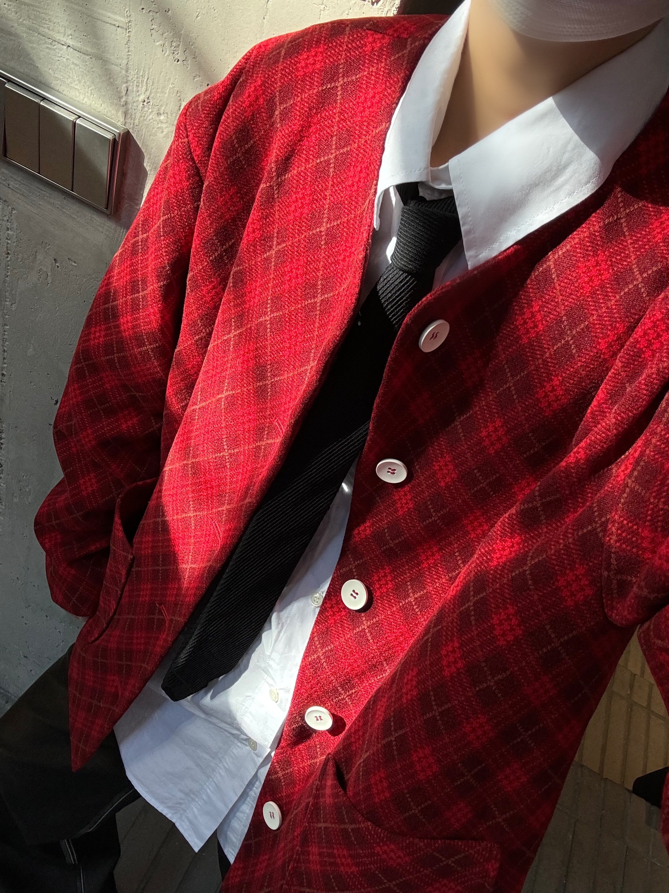 Hono Report Collarless Cardigan Red Argyle 착용 스타일 - 2