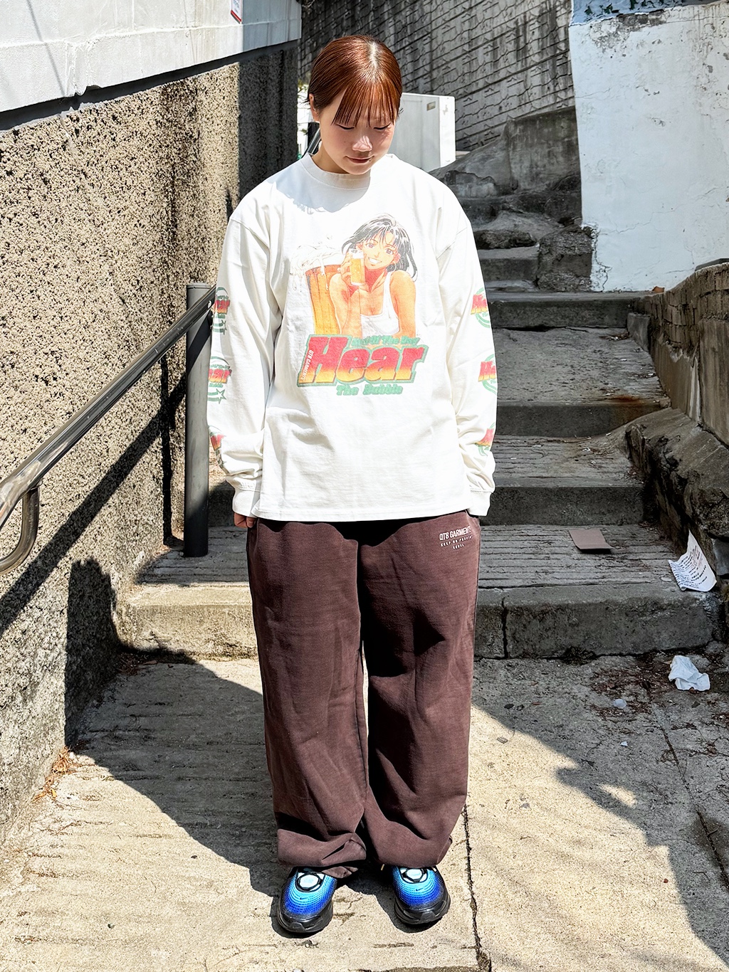 QT8 GARMENTS Hear the Bubble EC Washed Long Sleeve Ecru, QT8 GARMENTS String Washed Sweatpants Black 착용 스타일 - 1