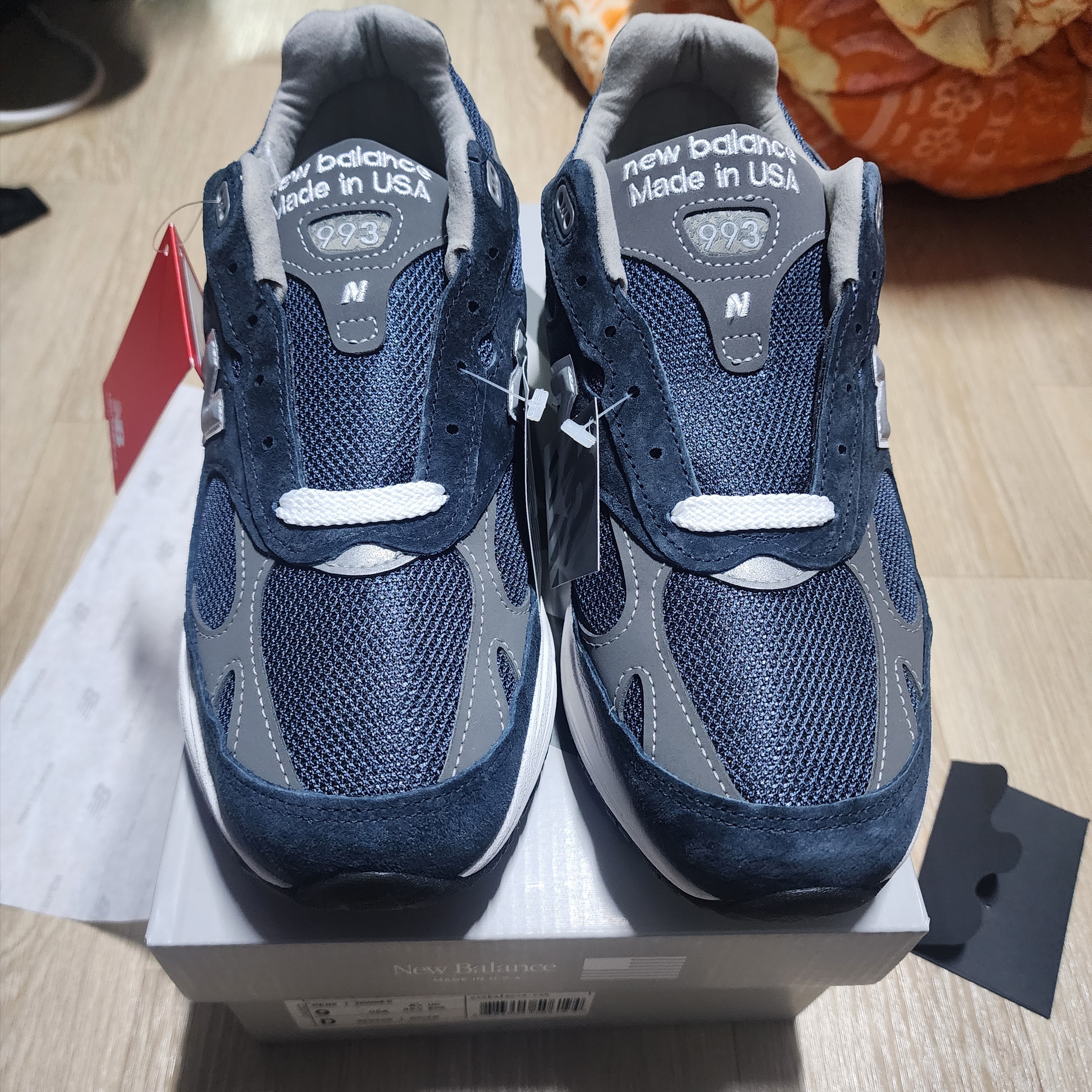 New Balance 993 Made in USA Navy - D Standard 착용 스타일 - 1