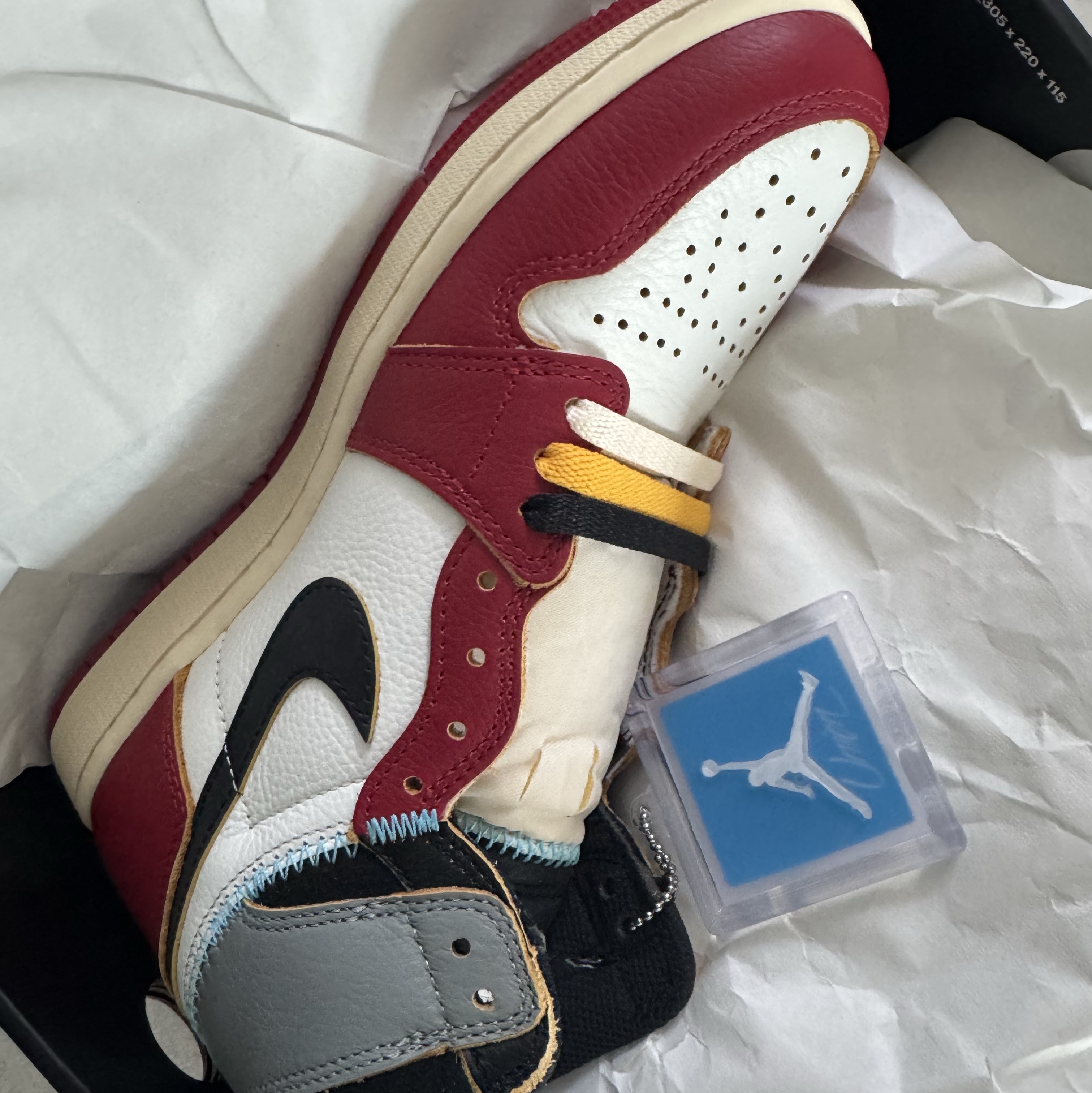 Jordan 1 x Union Retro High OG Chicago Shadow 착용 스타일 - 2