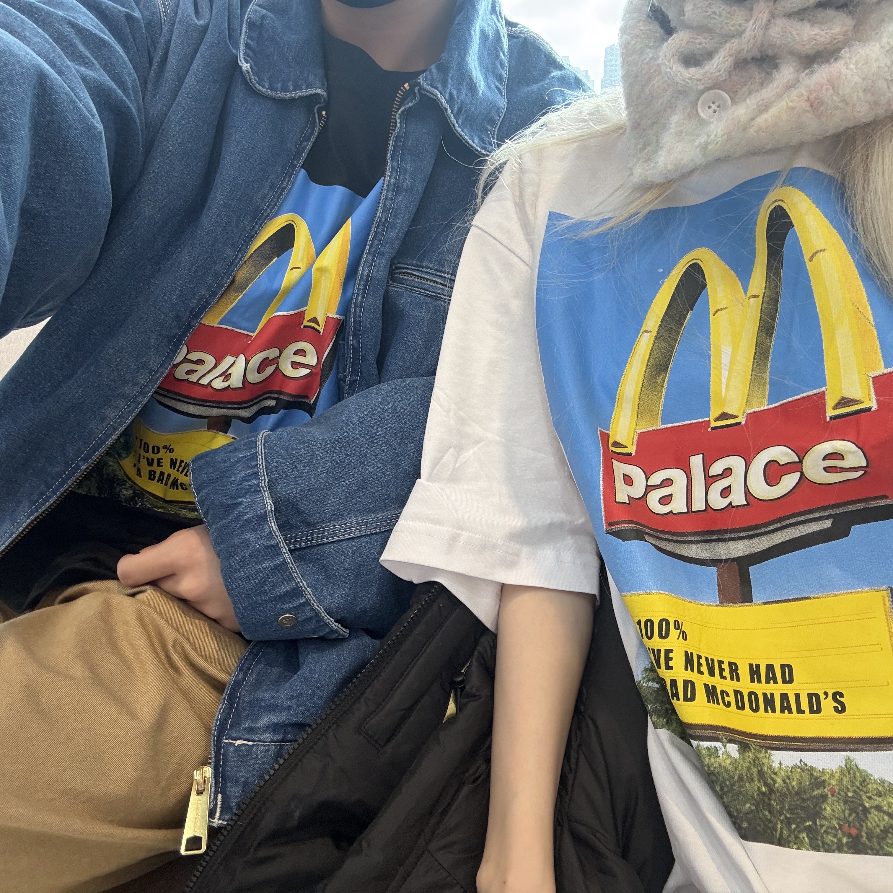 Palace x McDonald's Sign T-Shirt Black - 23FW 착용 스타일