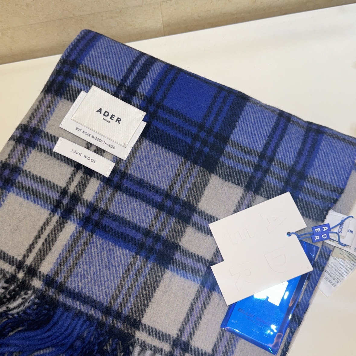 Ader Error Revint Plaid Muffler Z-Blue 착용 스타일
