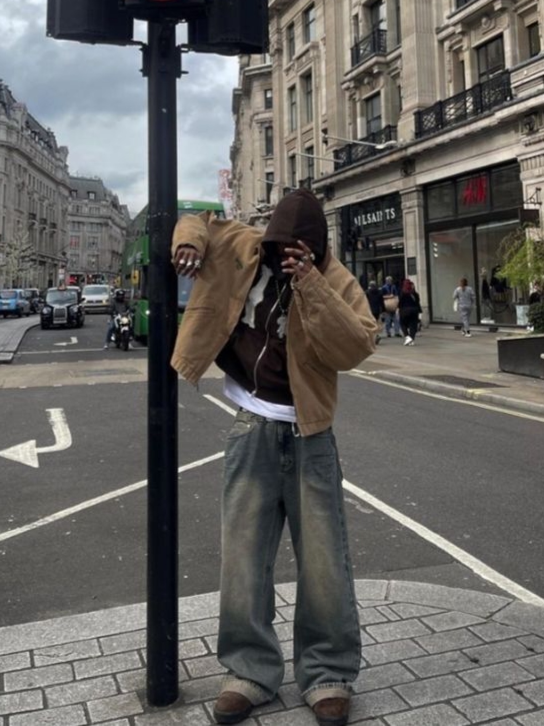Corteiz Superior Royale Zip Hoodie Pink, Supreme Salvation Zip Up Hooded Sweatshirt Gold - 24SS 착용 스타일 - 5