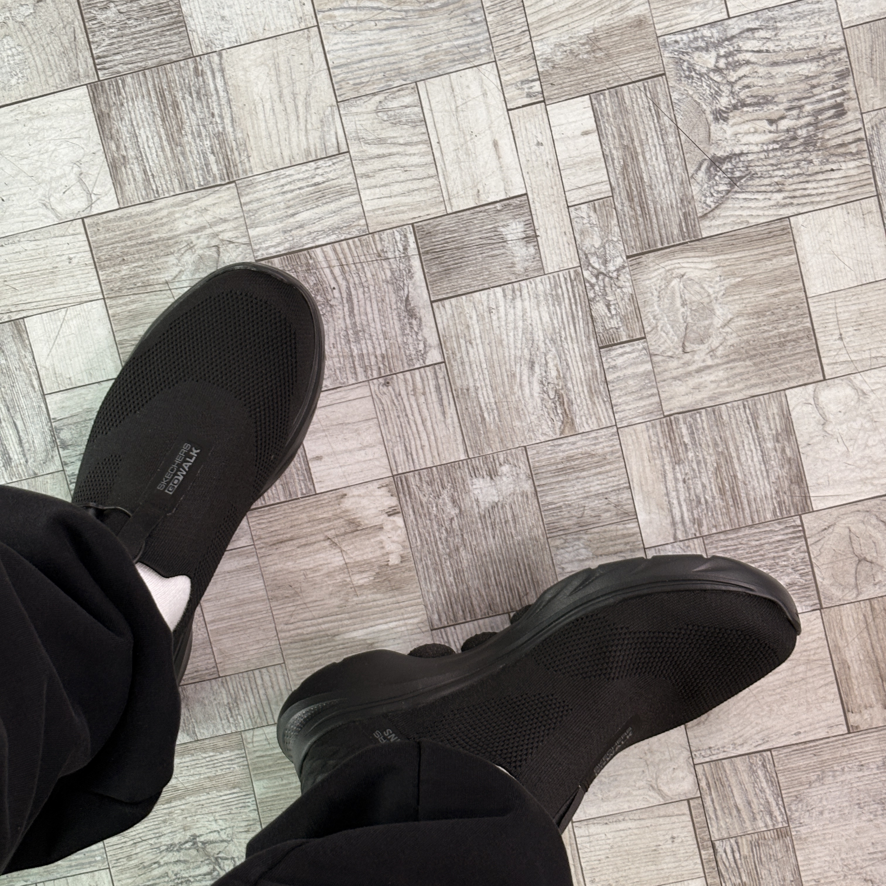 Skechers Go Walk 7 Slip-Ins Black - Regular 착용 스타일 - 2