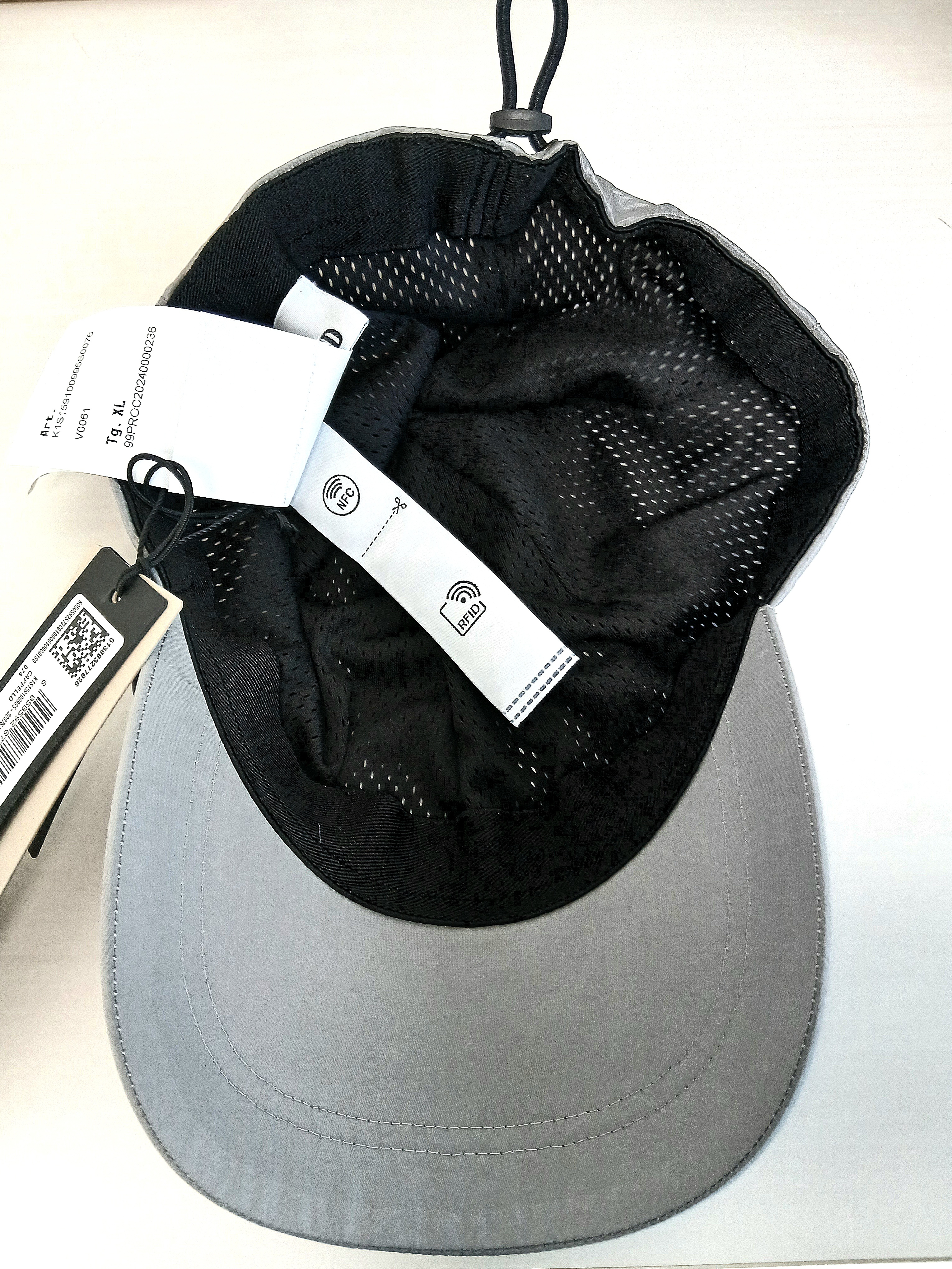 Stone Island 9100995 Nylon Metal in Econyl Baseball Cap Pearl Grey - 25SS 착용 스타일 - 3