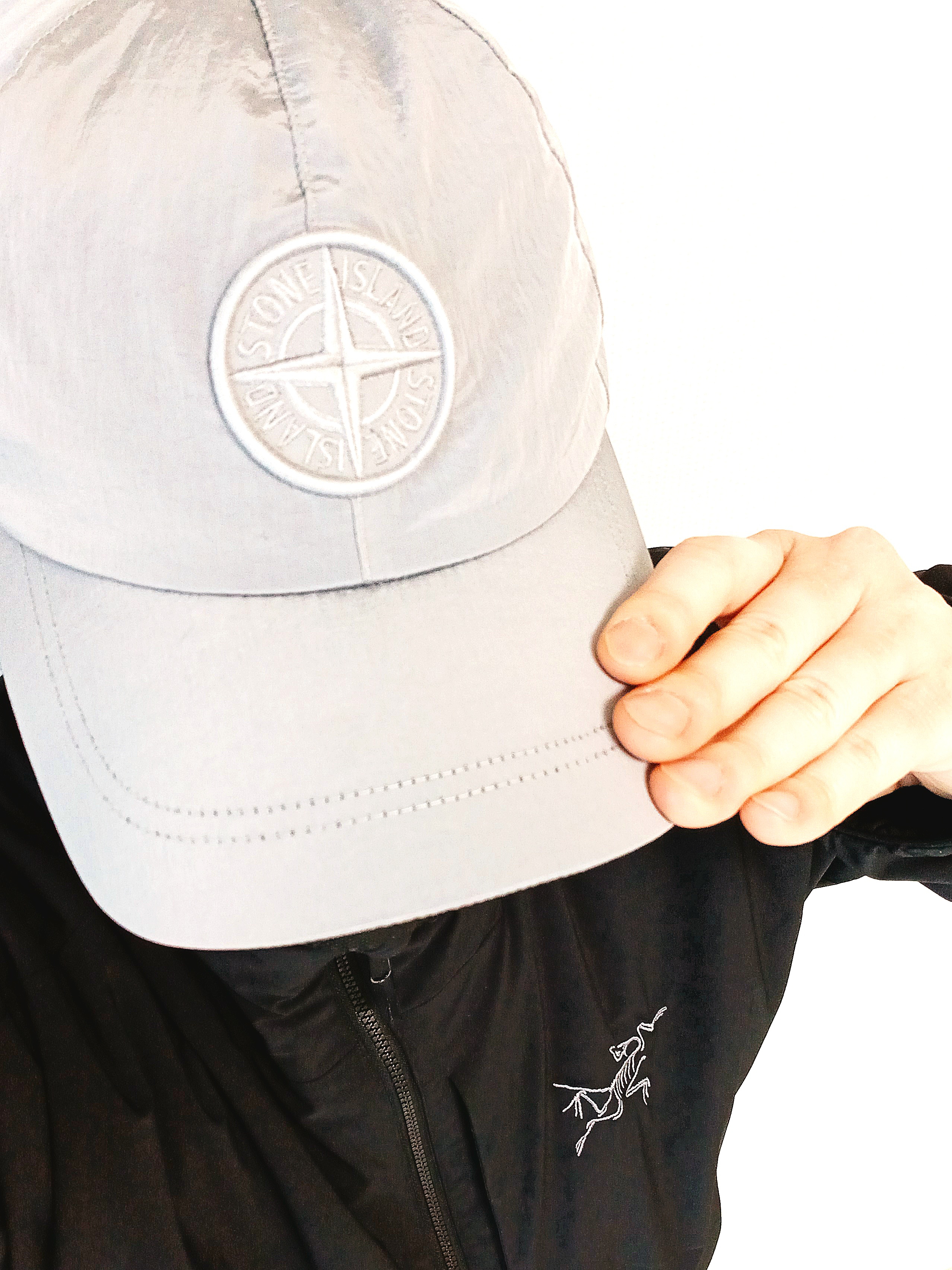 Stone Island 9100995 Nylon Metal in Econyl Baseball Cap Pearl Grey - 25SS 착용 스타일 - 5