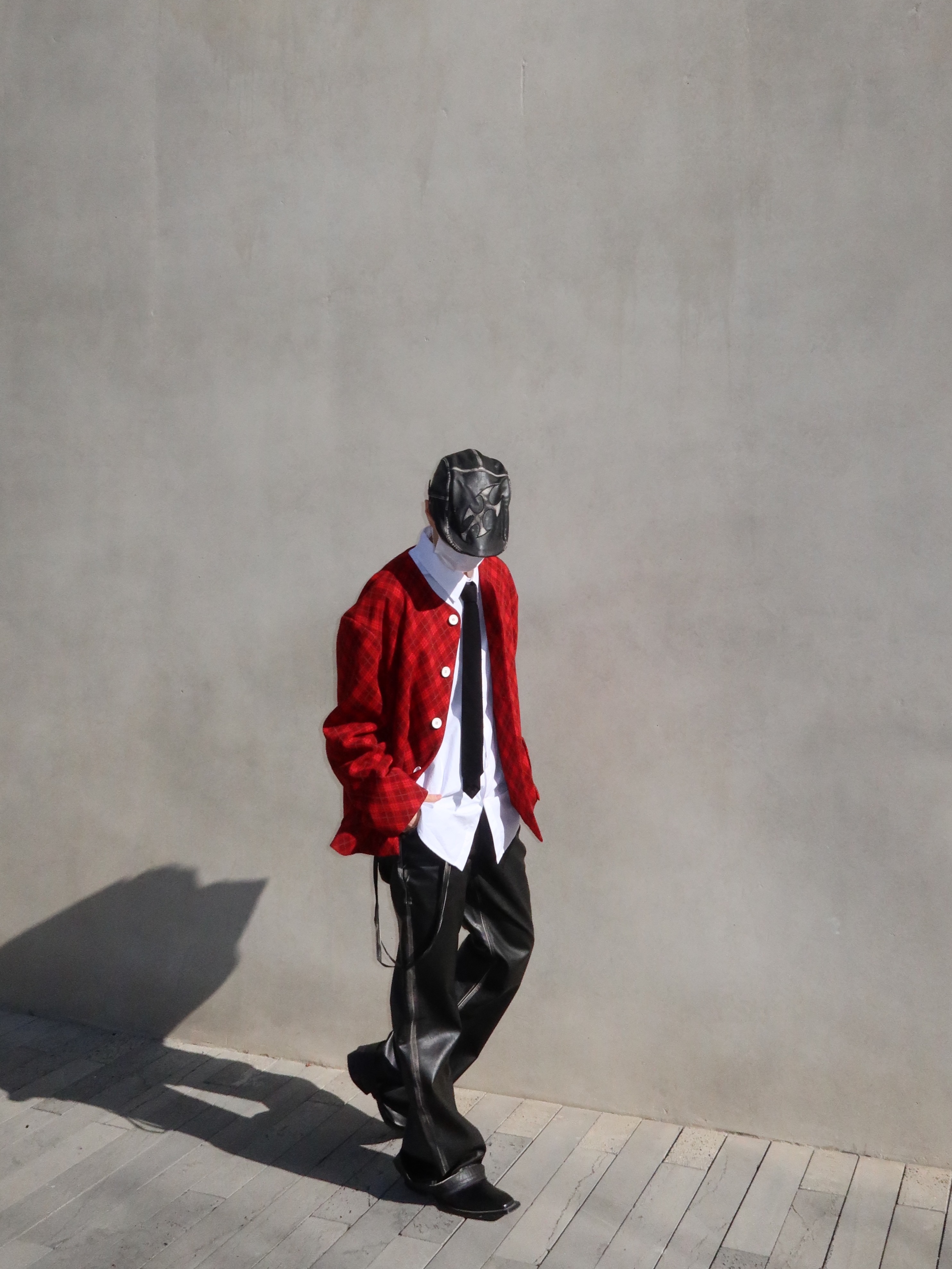 Hono Report Collarless Cardigan Red Argyle 착용 스타일 - 4